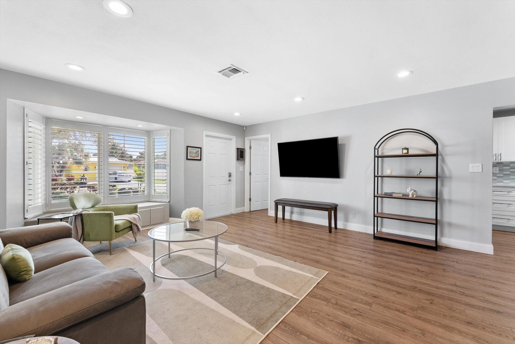 2811 NE 45th Lighthouse Point, FL 33064