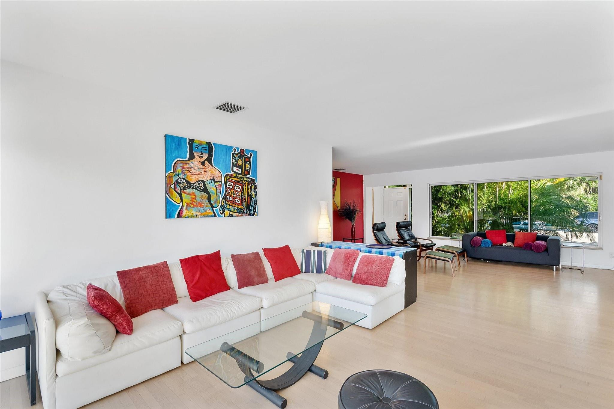 1641 Poinsettia Fort Lauderdale, FL 33305