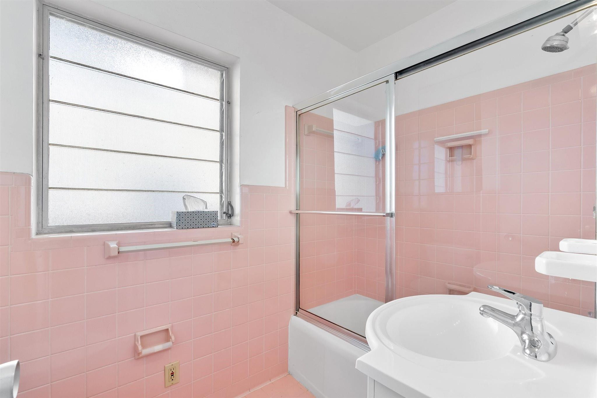 1641 Poinsettia Fort Lauderdale, FL 33305