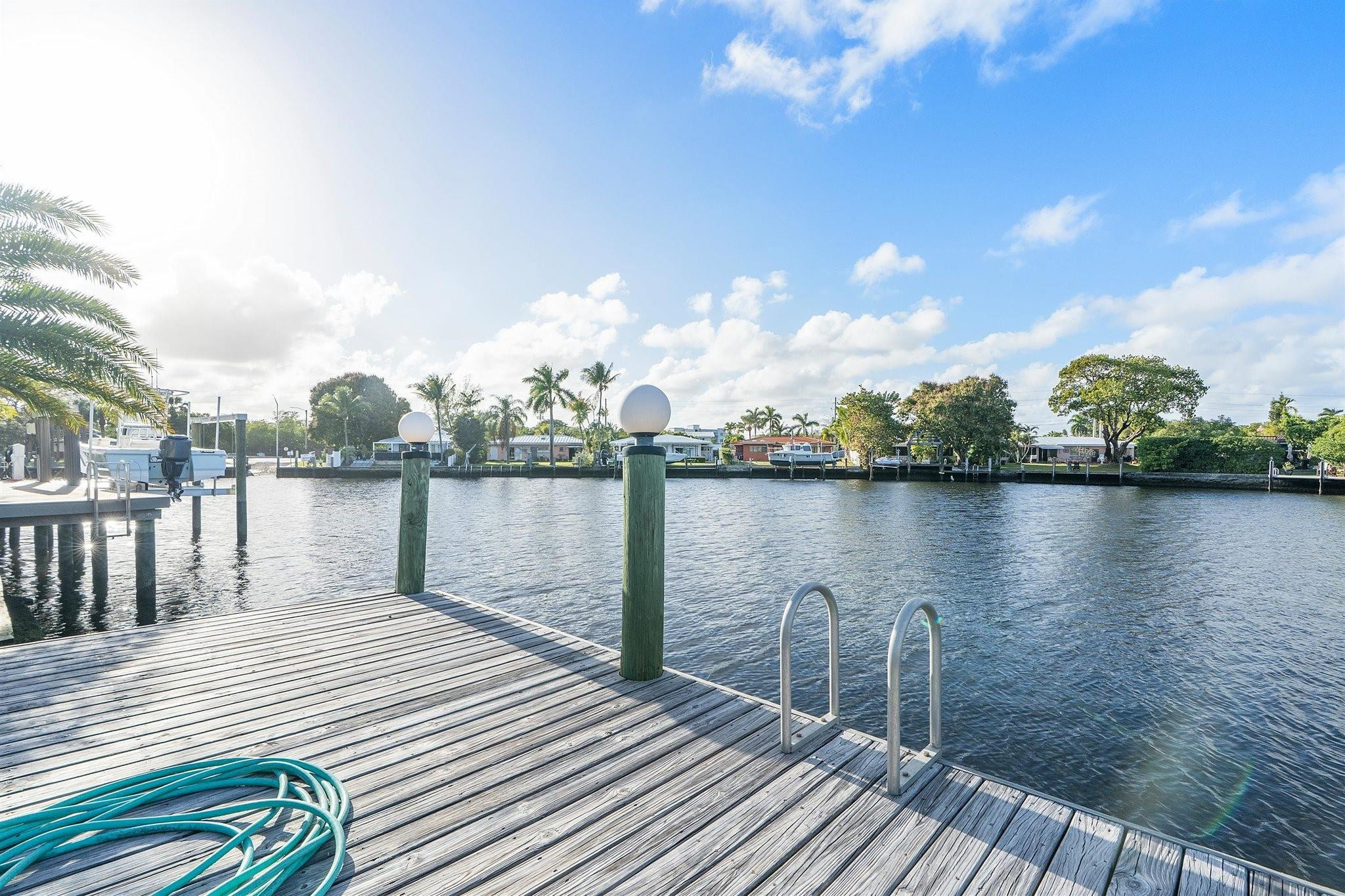 1641 Poinsettia Fort Lauderdale, FL 33305