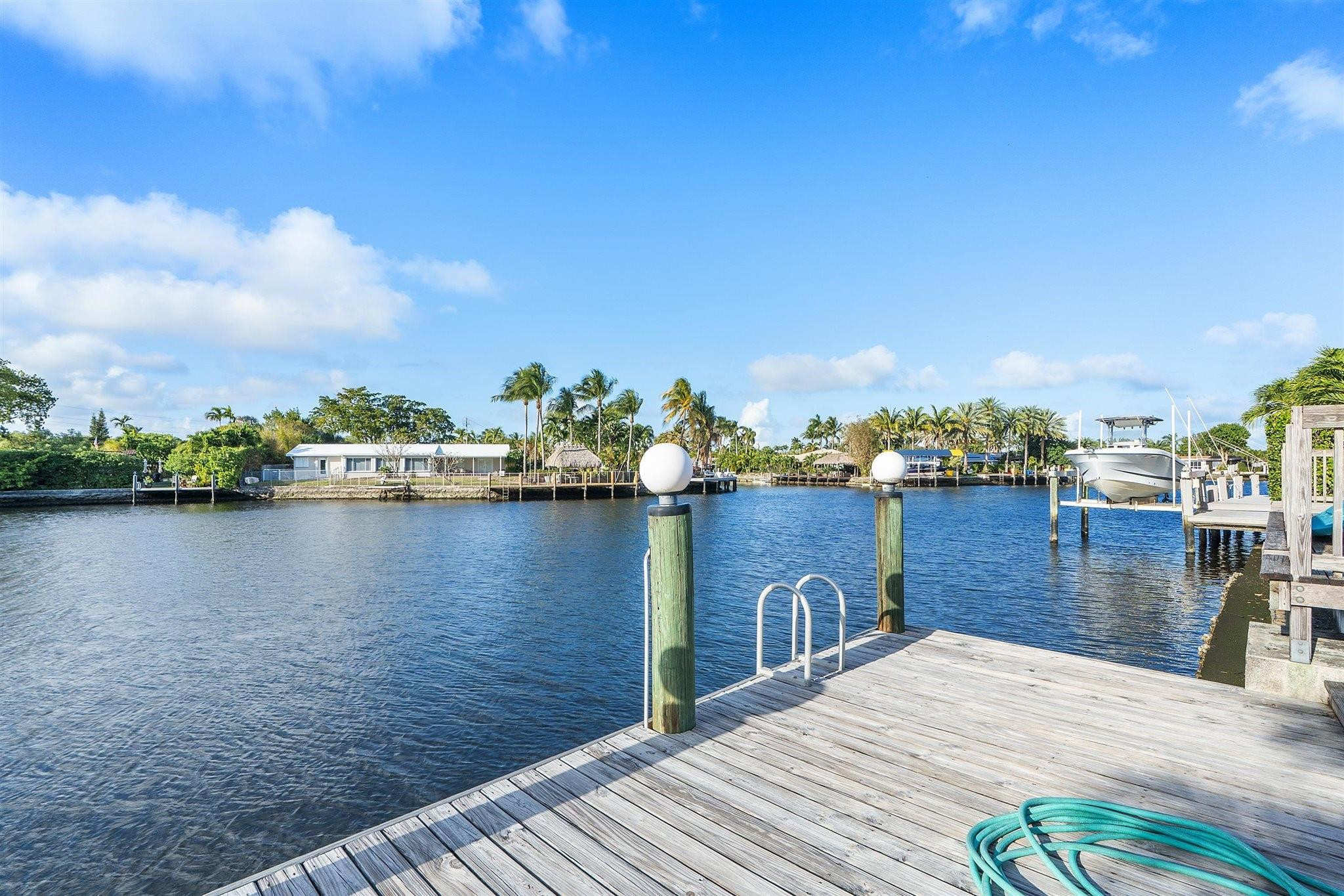 1641 Poinsettia Fort Lauderdale, FL 33305