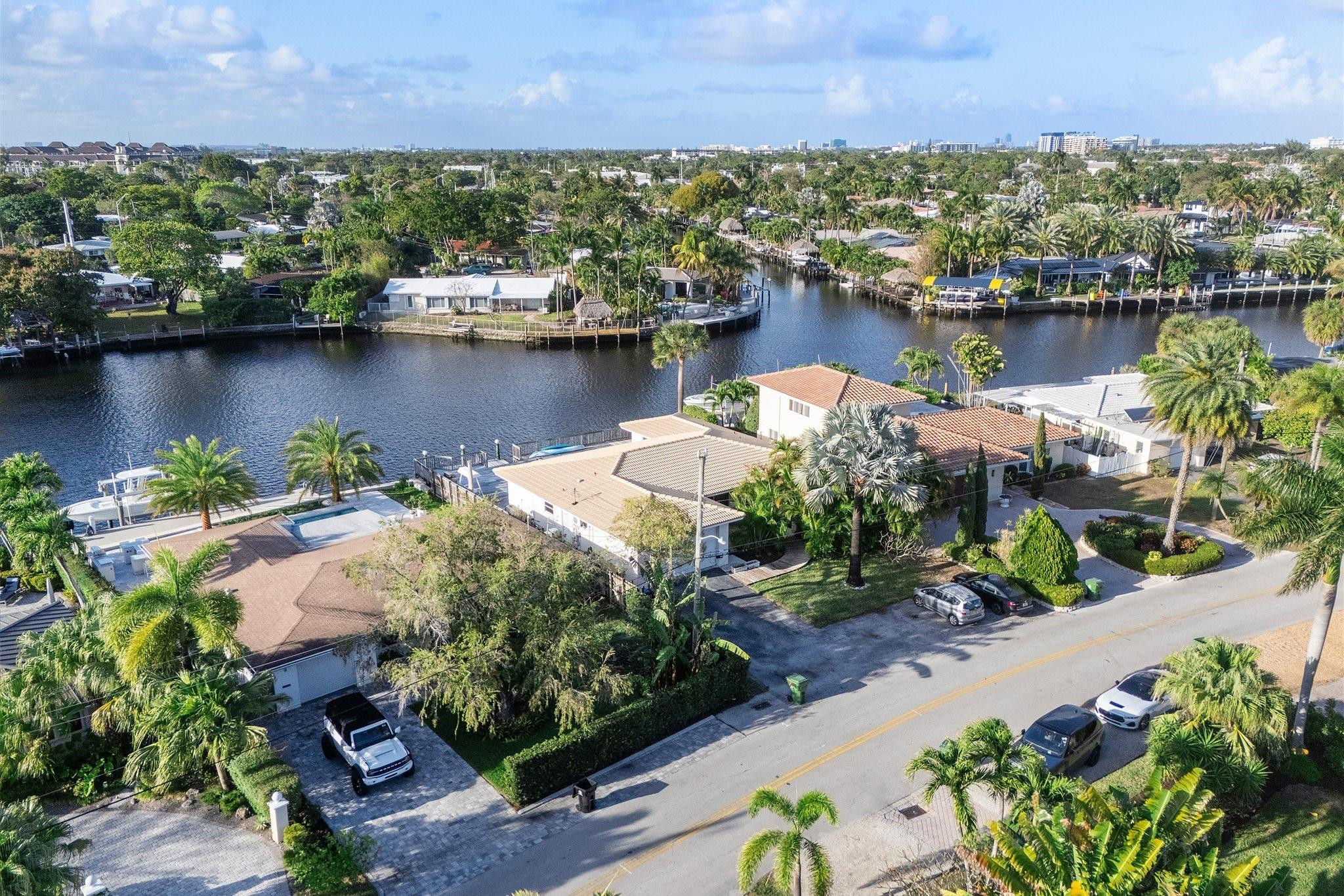 1641 Poinsettia Fort Lauderdale, FL 33305