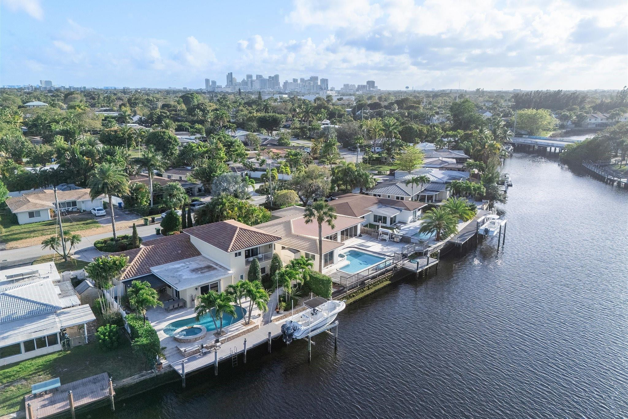 1641 Poinsettia Fort Lauderdale, FL 33305