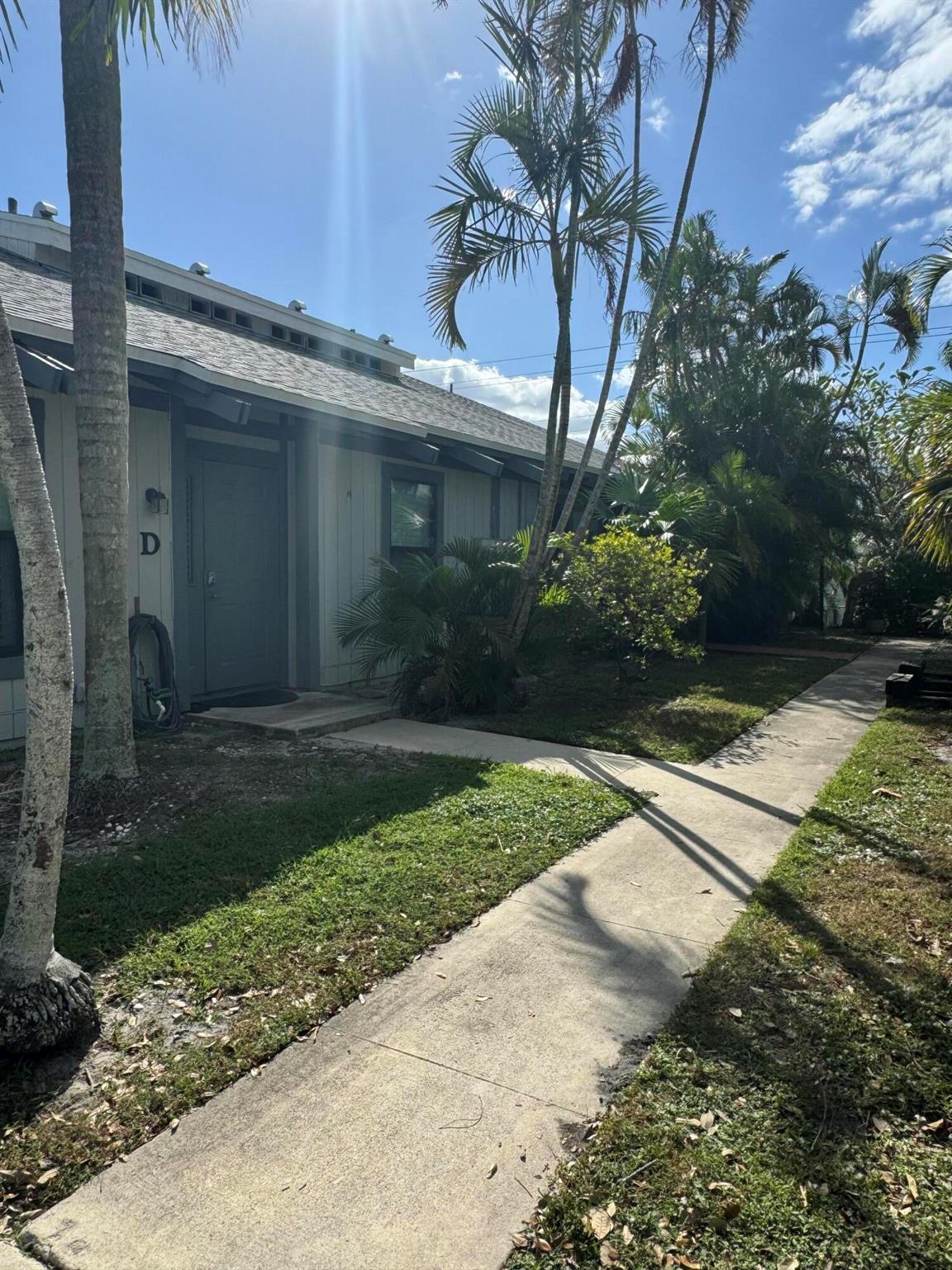 429 N Cypress Dr #C Tequesta, FL 33469