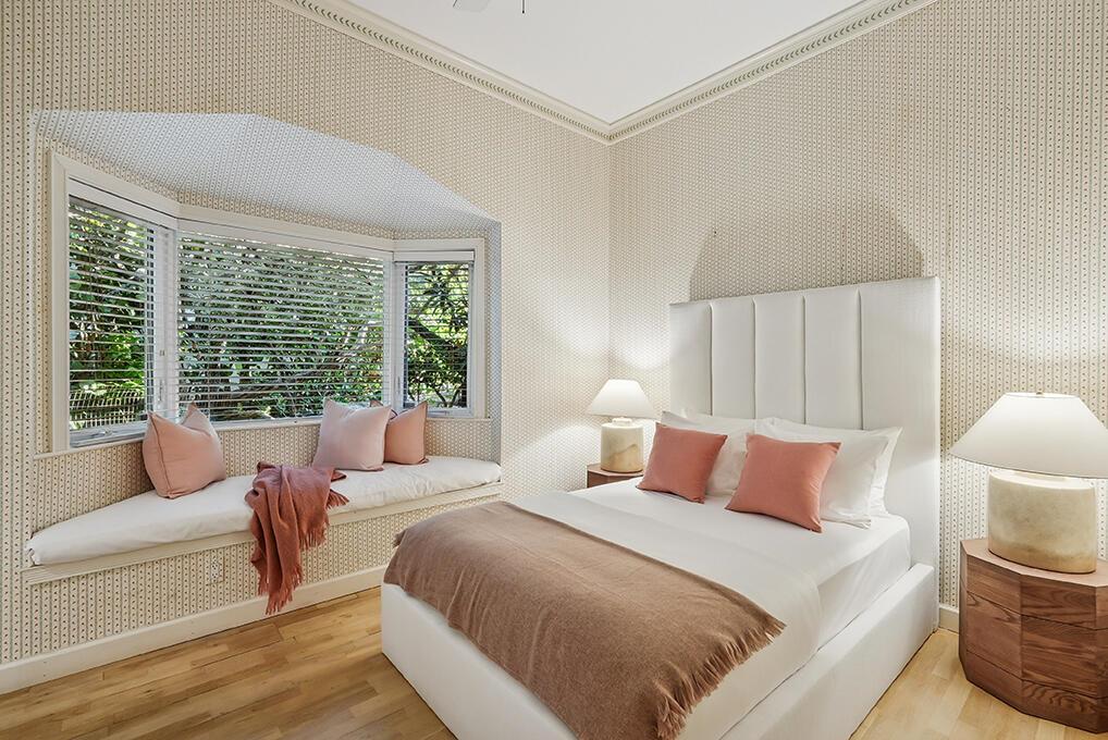 143 E Inlet Dr Palm Beach, FL 33480