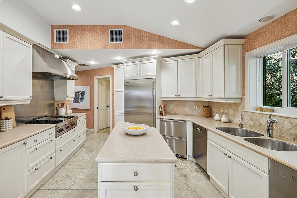 143 E Inlet Dr Palm Beach, FL 33480