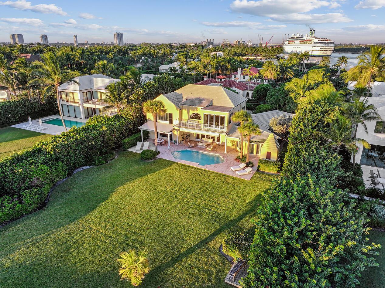 143 E Inlet Dr Palm Beach, FL 33480