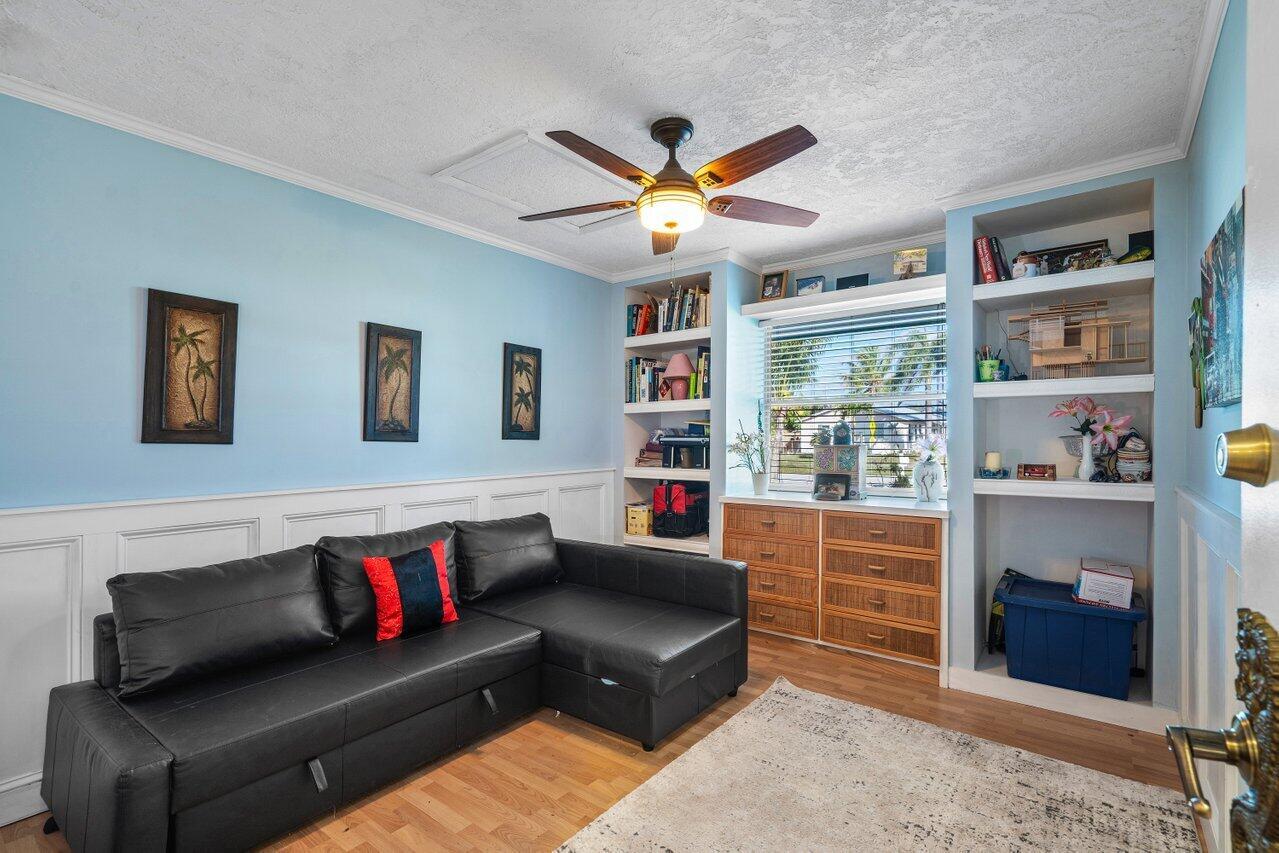 1206 Mohican Blvd Jupiter, FL 33458