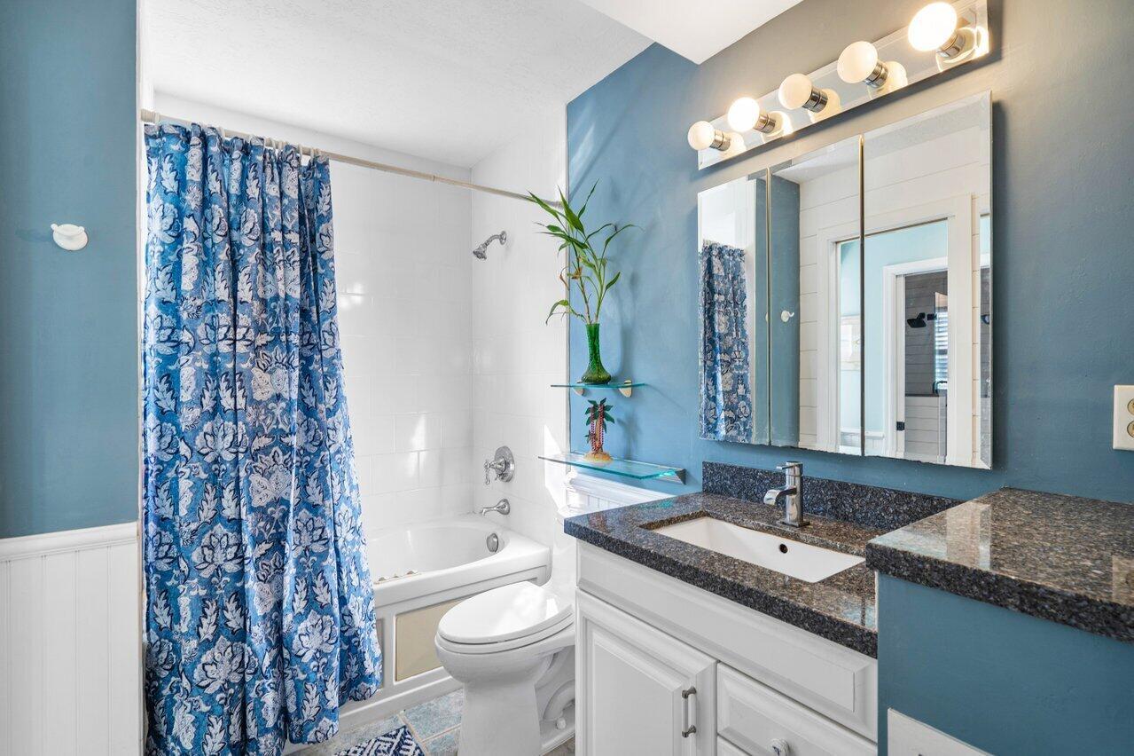 1206 Mohican Blvd Jupiter, FL 33458