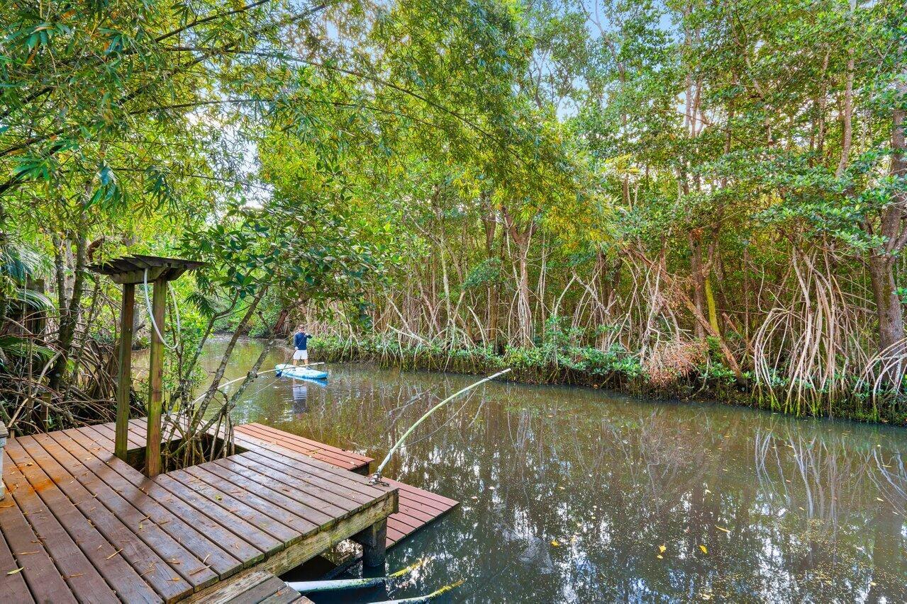 1206 Mohican Blvd Jupiter, FL 33458