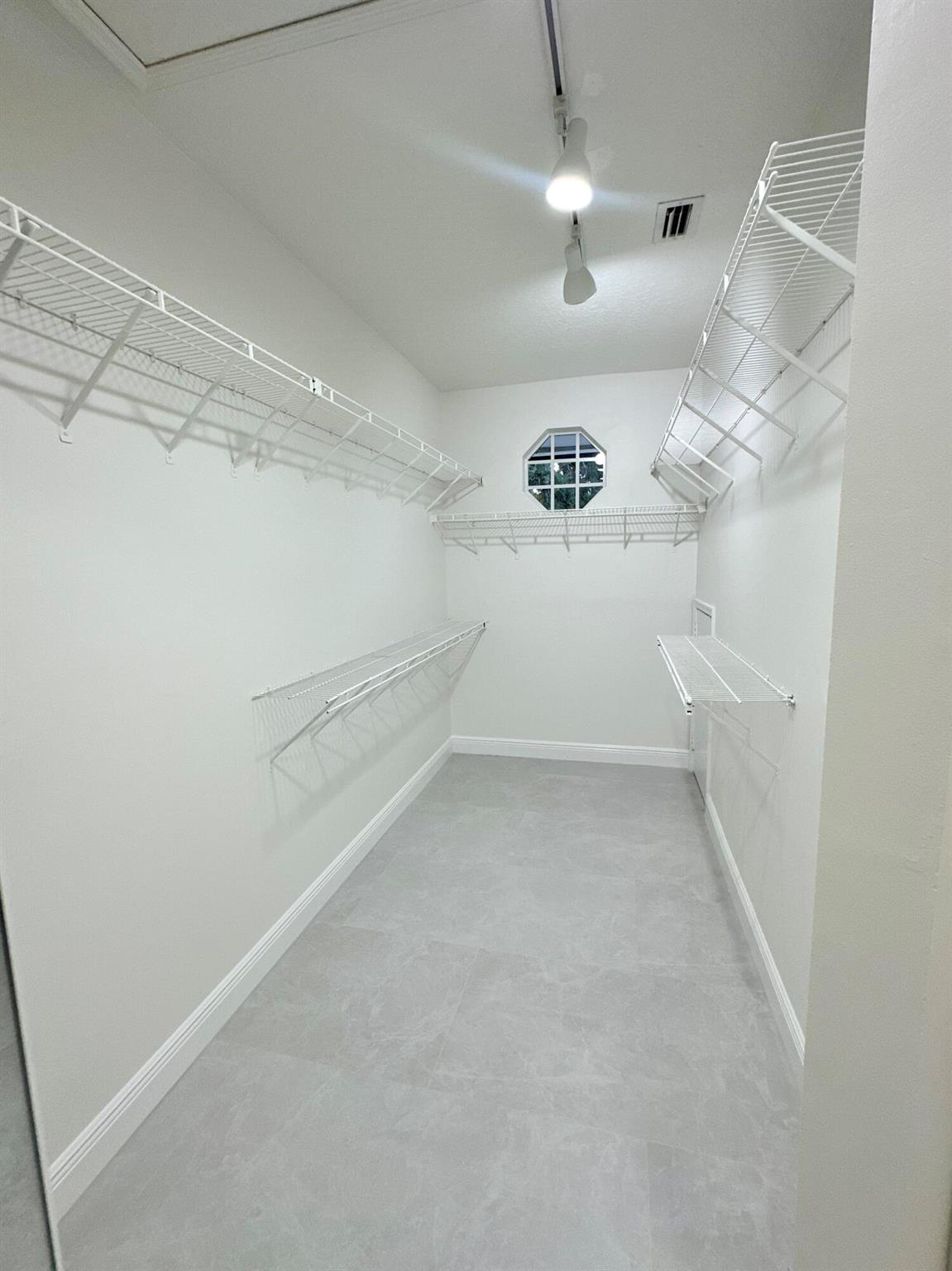 19558 Red Gum Trl Jupiter, FL 33458