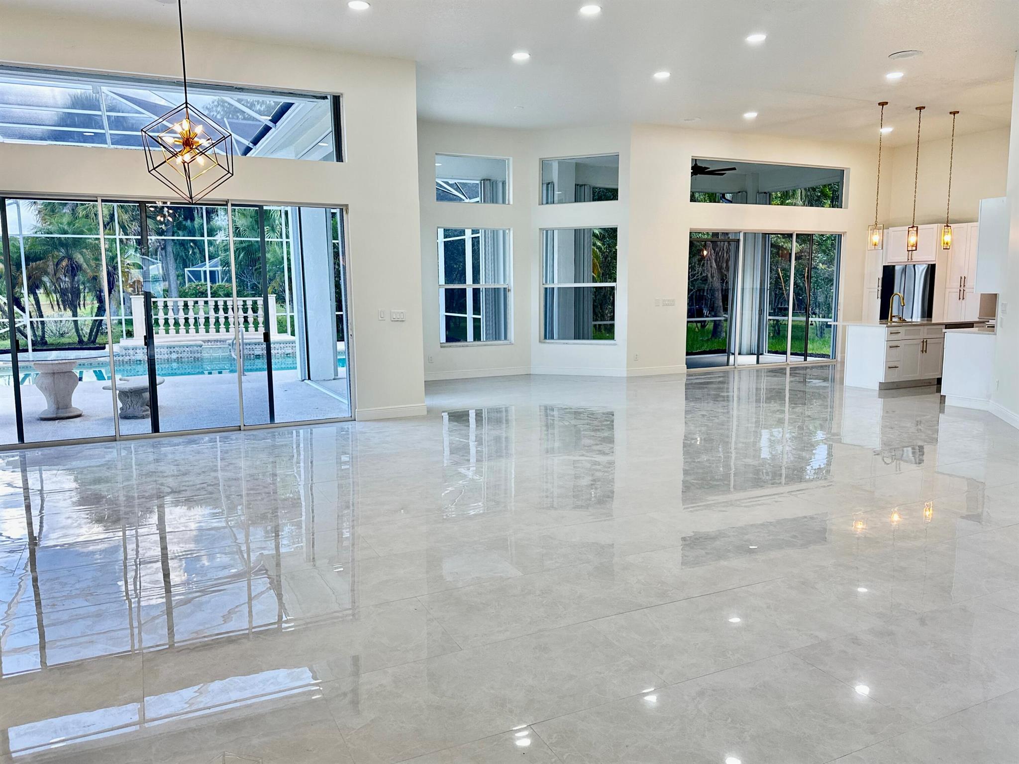 19558 Red Gum Trl Jupiter, FL 33458