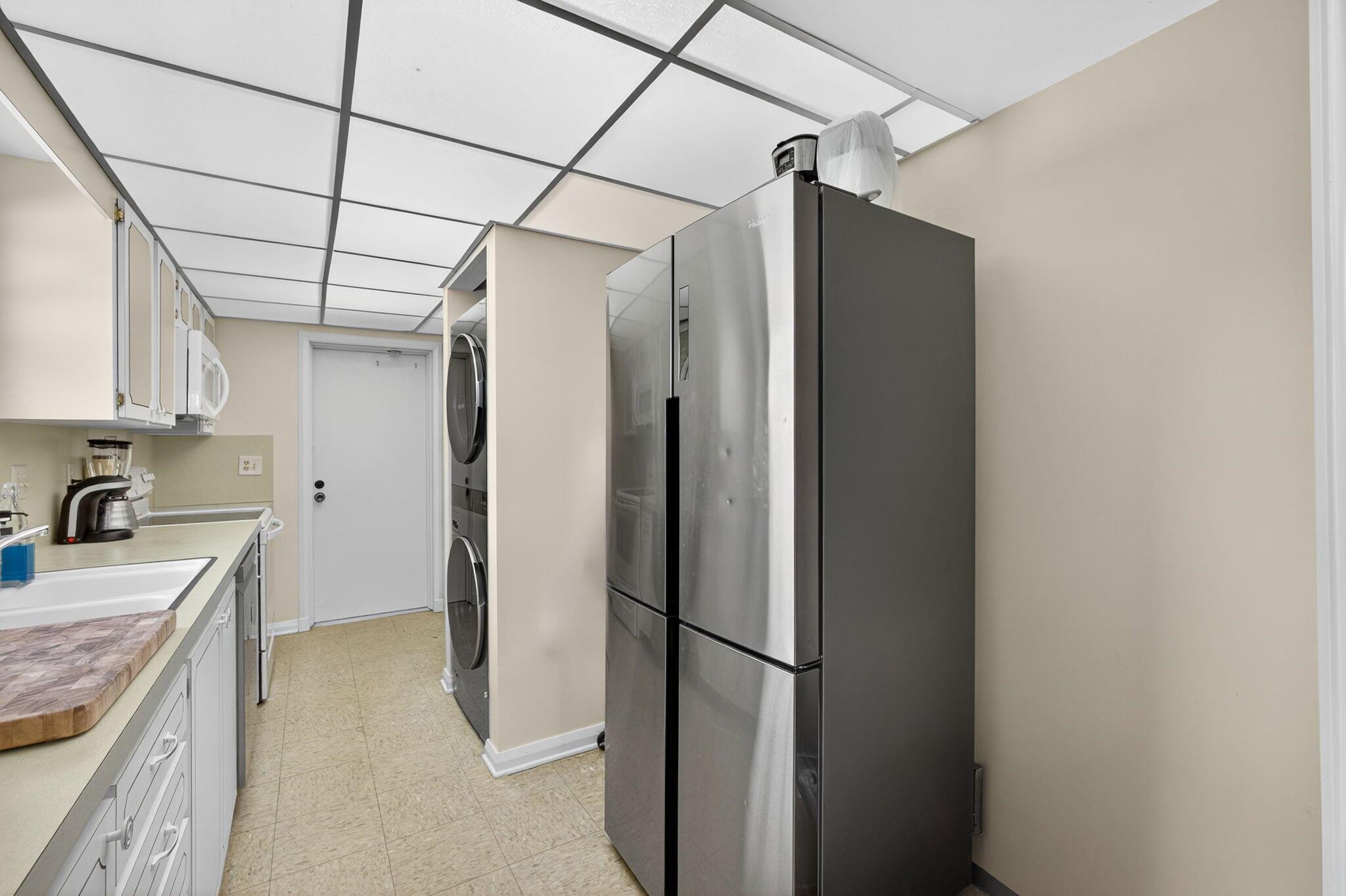 20 SE Turtle Crk Dr #F Jupiter, FL 33469