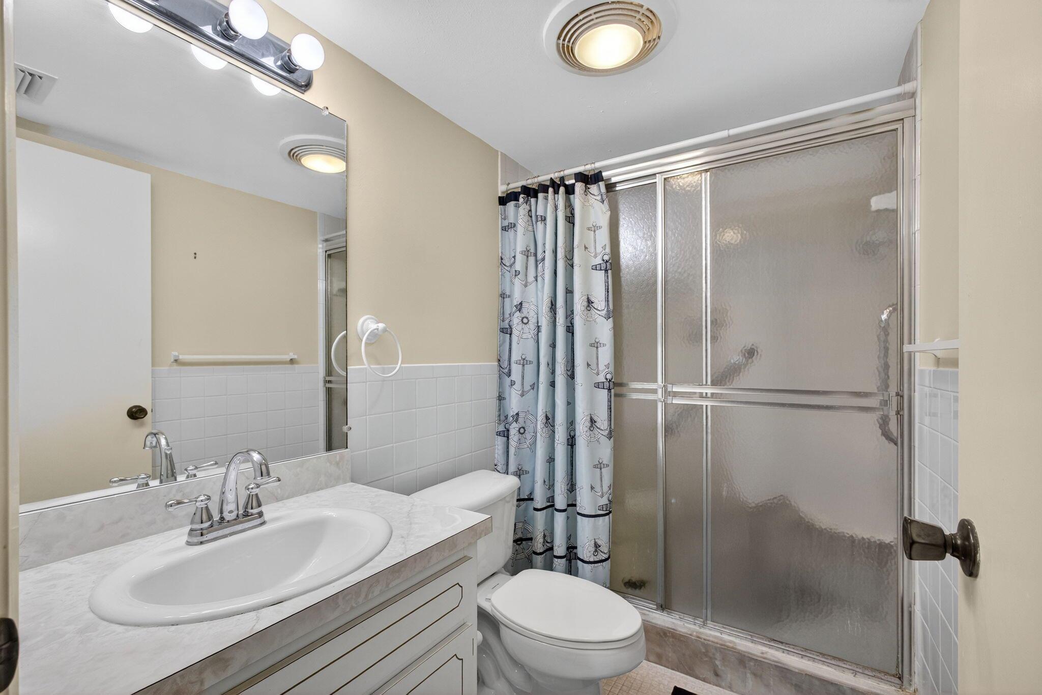 20 SE Turtle Crk Dr #F Jupiter, FL 33469