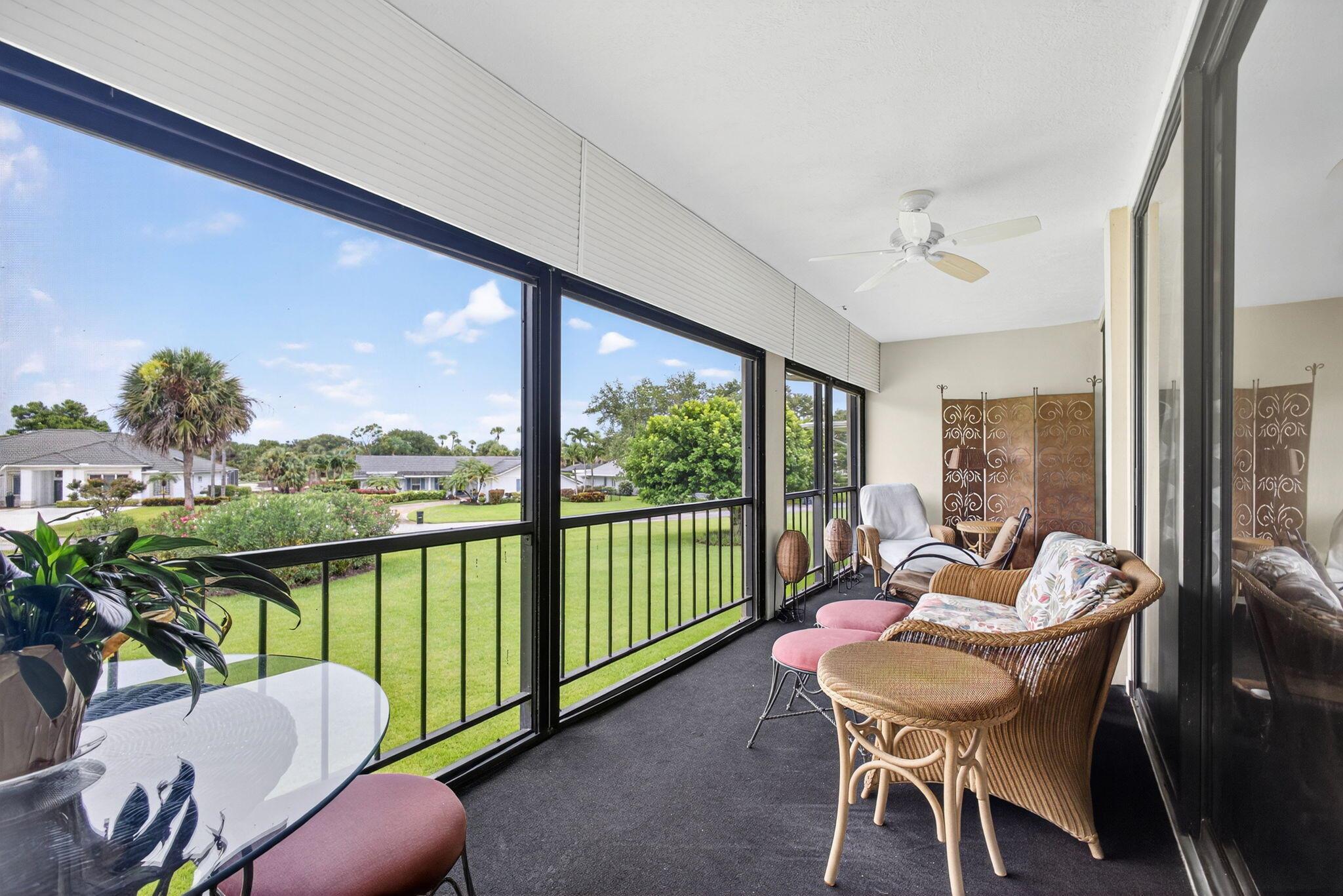 20 SE Turtle Crk Dr #F Jupiter, FL 33469