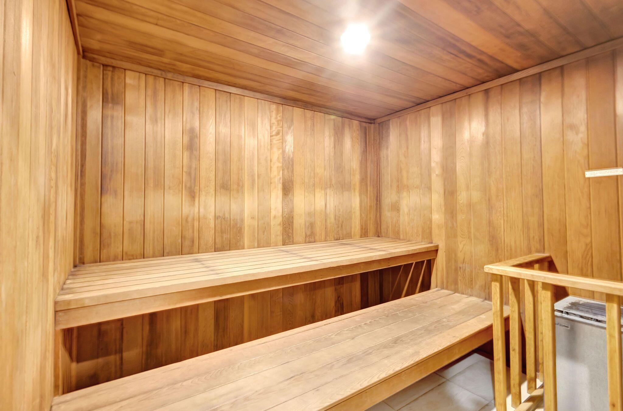 20 SE Turtle Crk Dr #F Jupiter, FL 33469