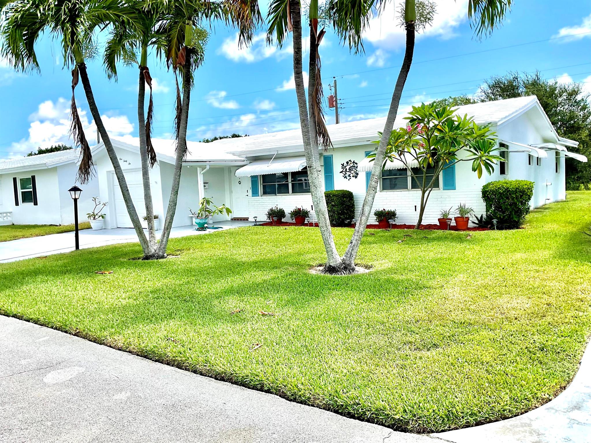 136 NW 10th Ct