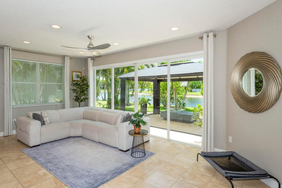 9079 Alexandra Cir Wellington, FL 33414