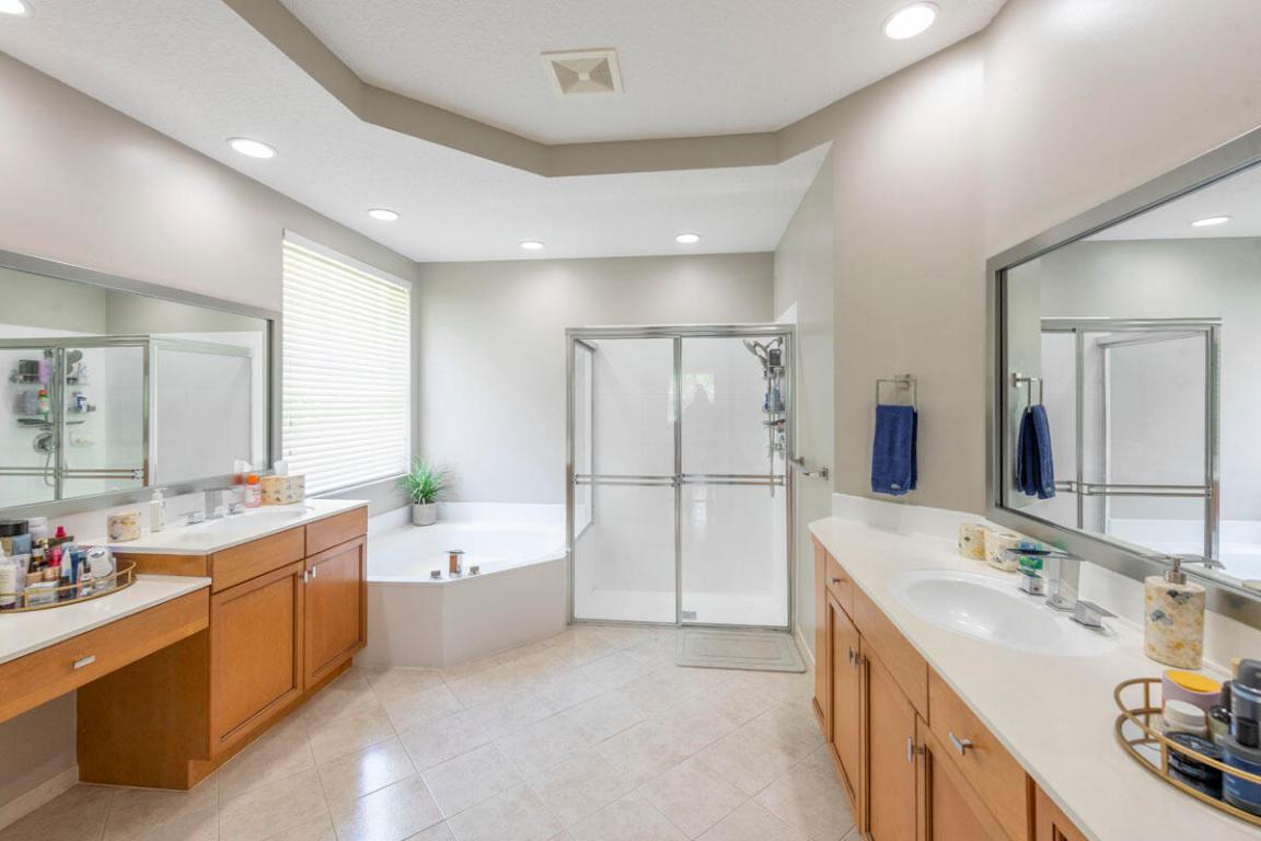 9079 Alexandra Cir Wellington, FL 33414