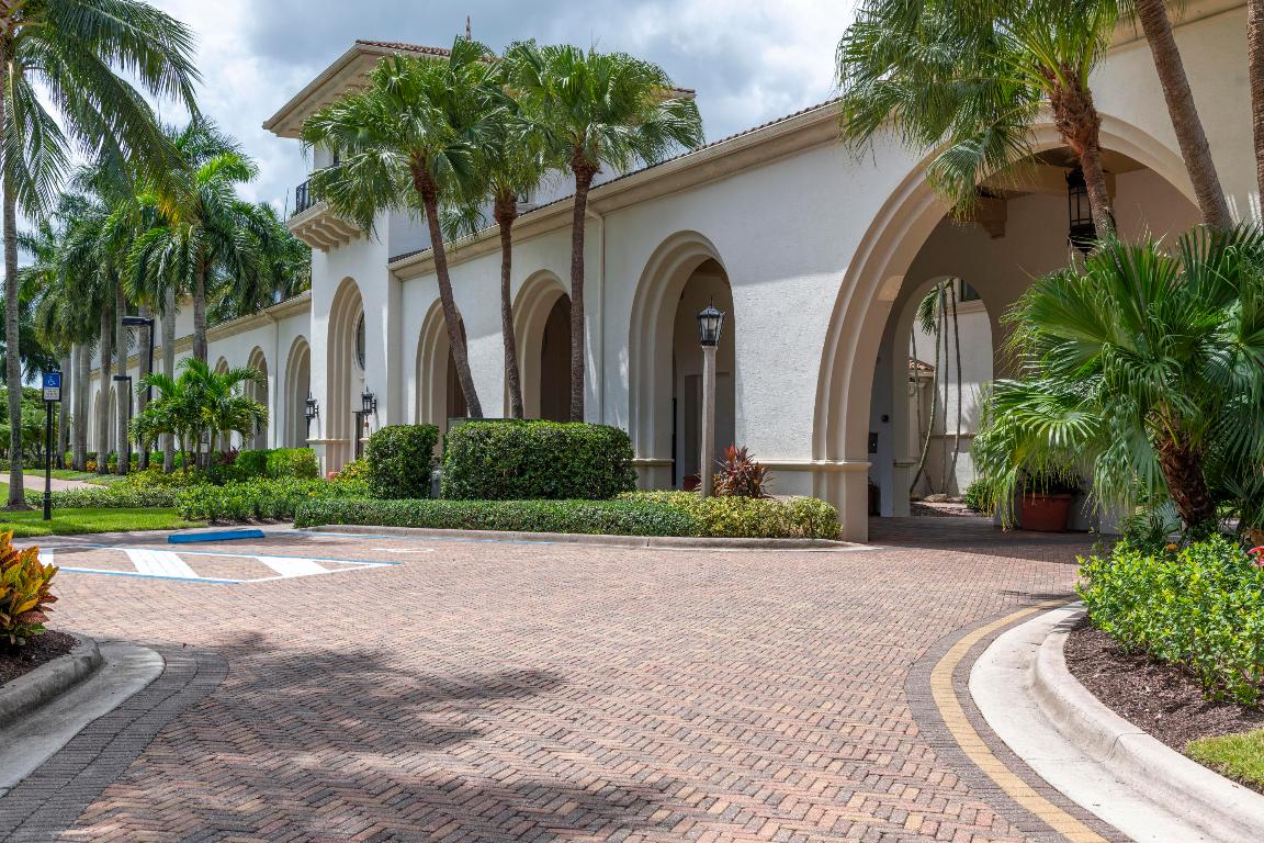 9079 Alexandra Cir Wellington, FL 33414