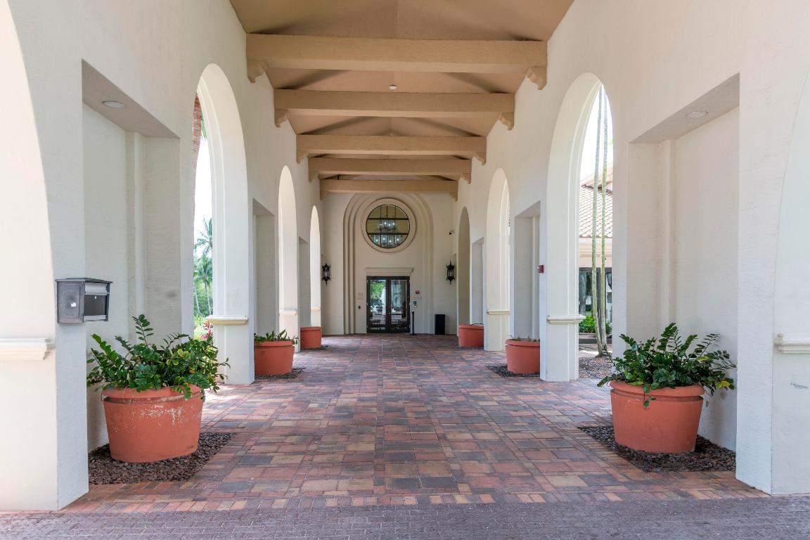 9079 Alexandra Cir Wellington, FL 33414