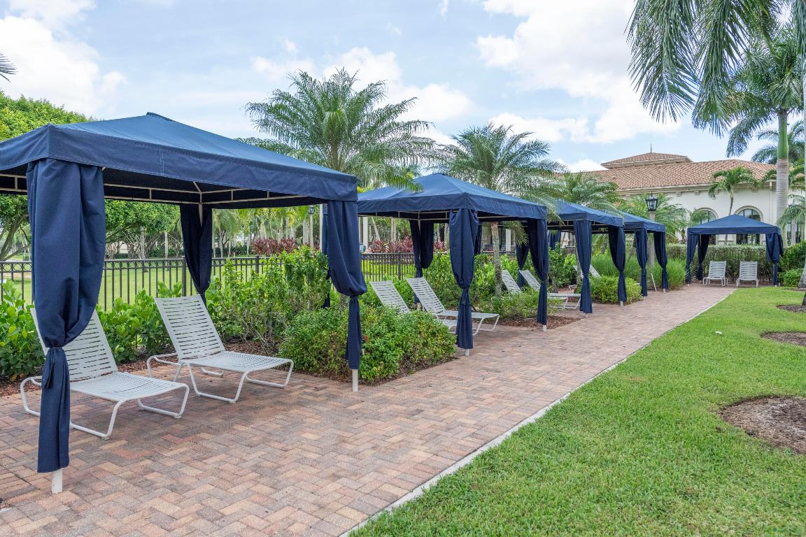 9079 Alexandra Cir Wellington, FL 33414