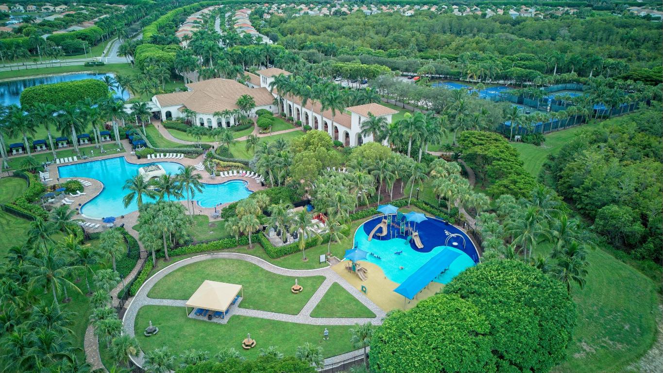 9079 Alexandra Cir Wellington, FL 33414