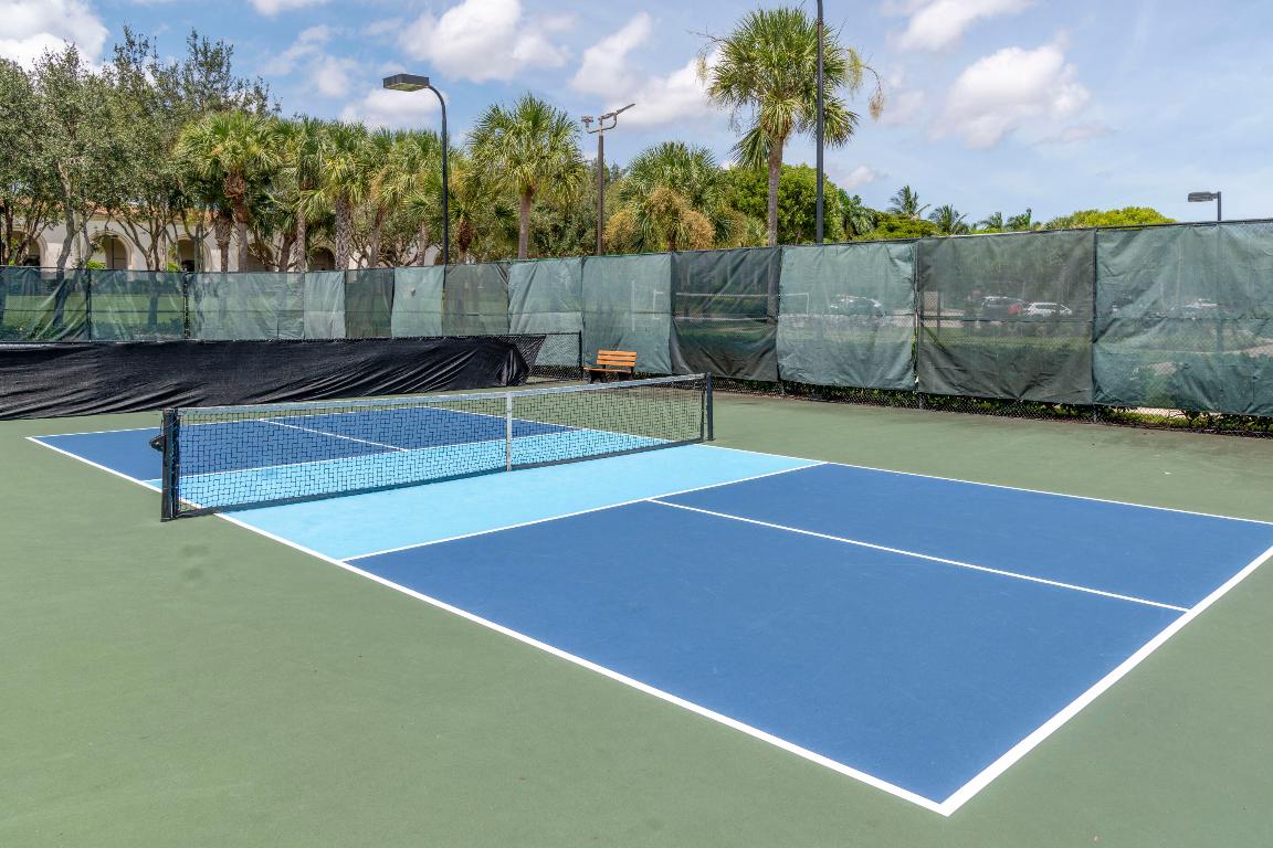 9079 Alexandra Cir Wellington, FL 33414