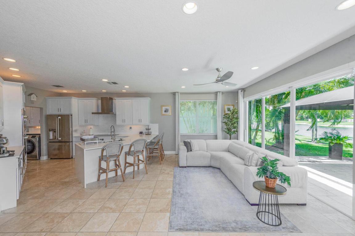 9079 Alexandra Cir Wellington, FL 33414