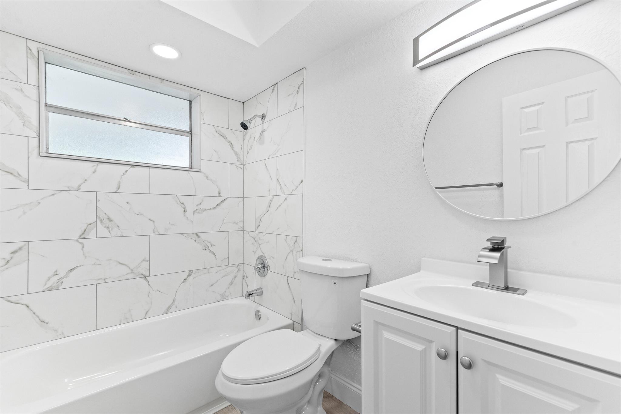 308 Stillwater Dr Jupiter, FL 33458