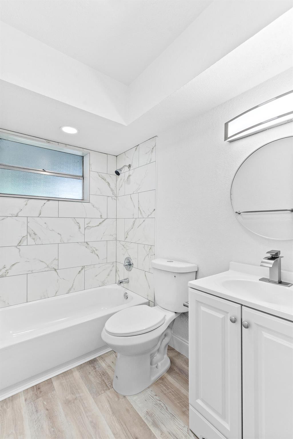 308 Stillwater Dr Jupiter, FL 33458