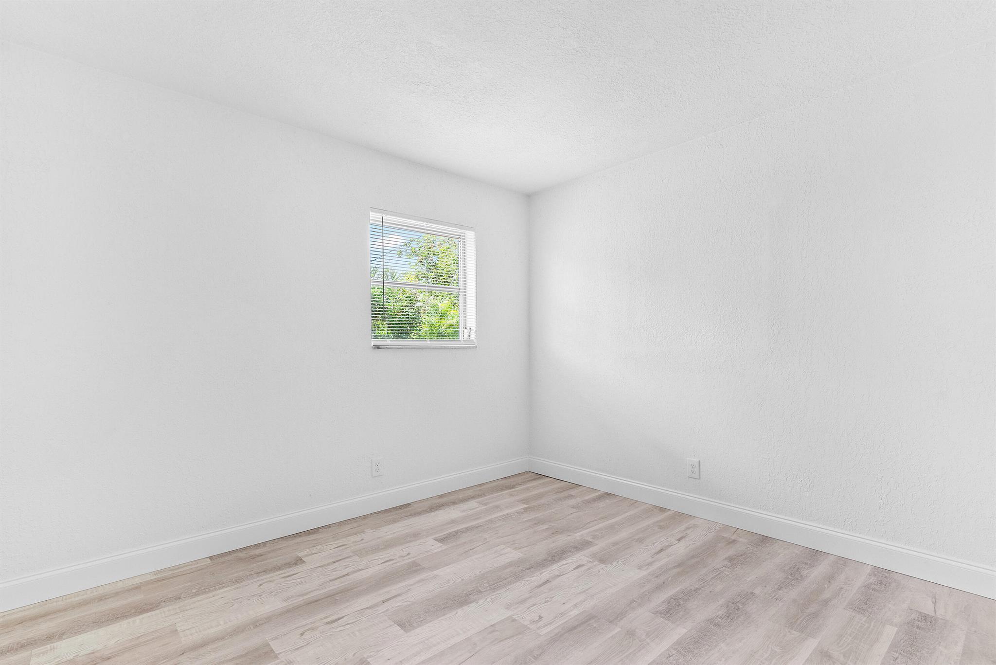 308 Stillwater Dr Jupiter, FL 33458