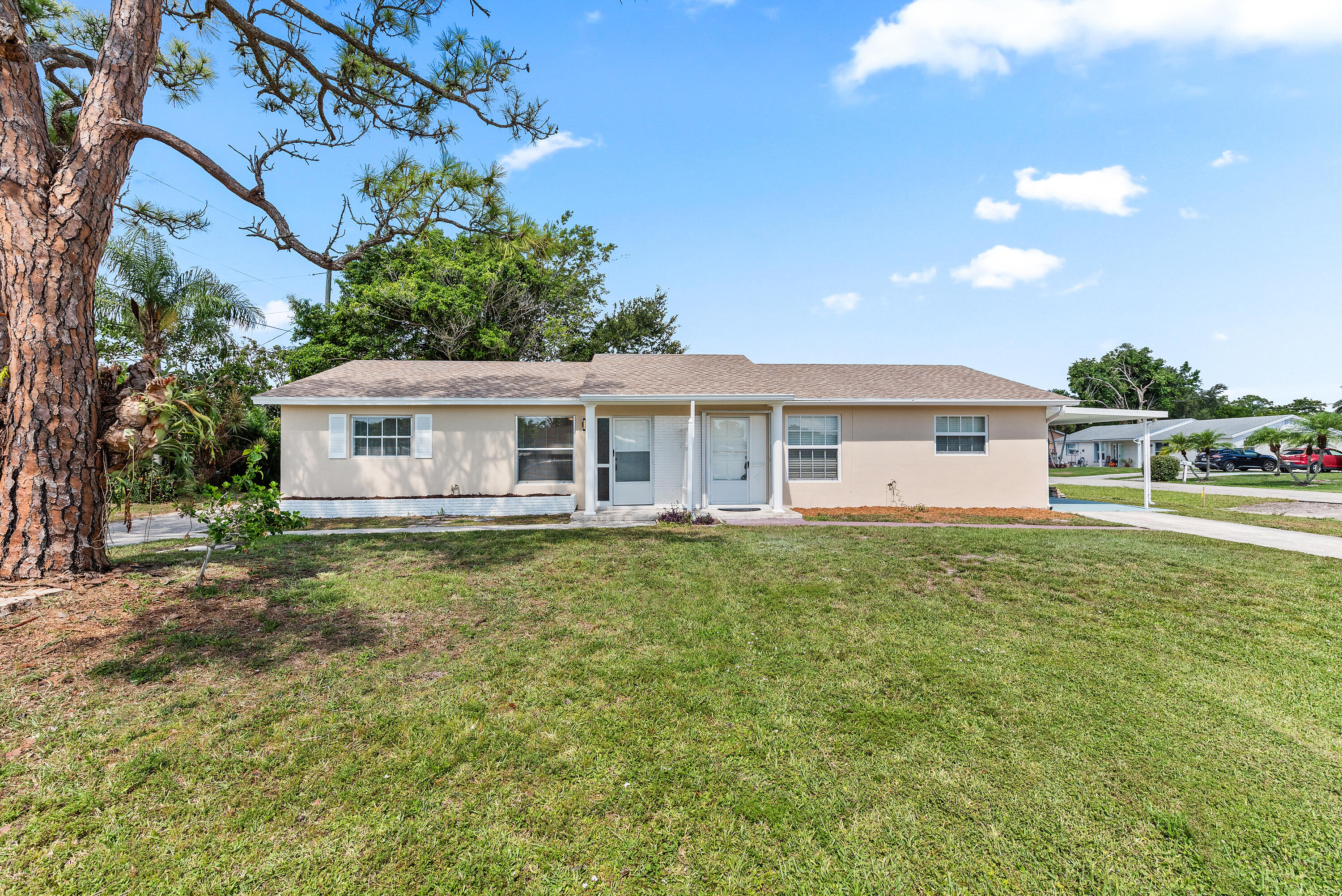 308 Stillwater Jupiter, FL 33458