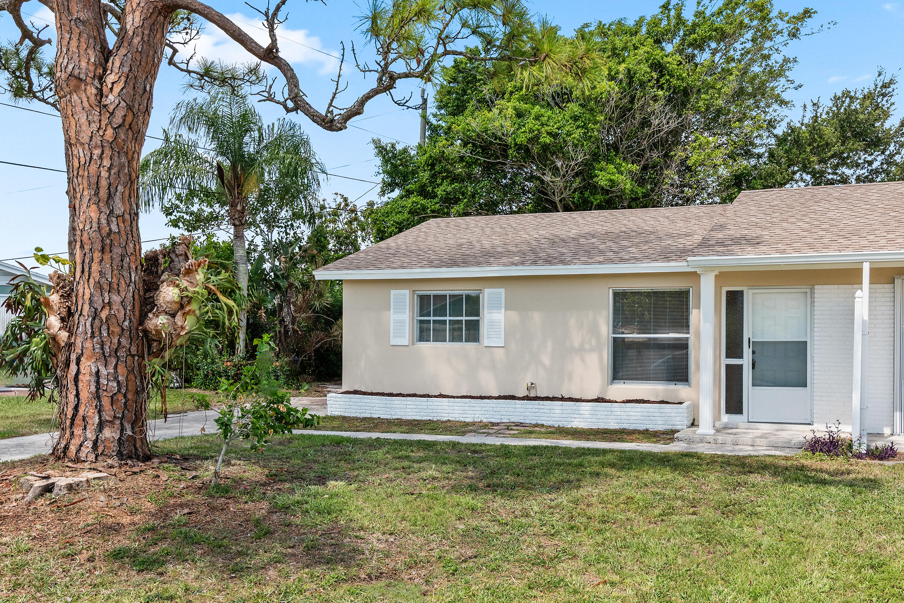 308 Stillwater Jupiter, FL 33458