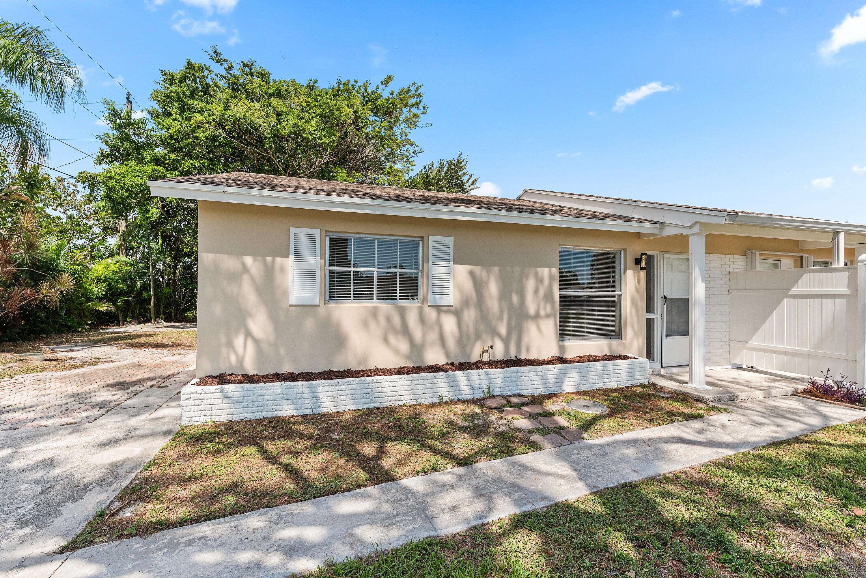 308 Stillwater Jupiter, FL 33458