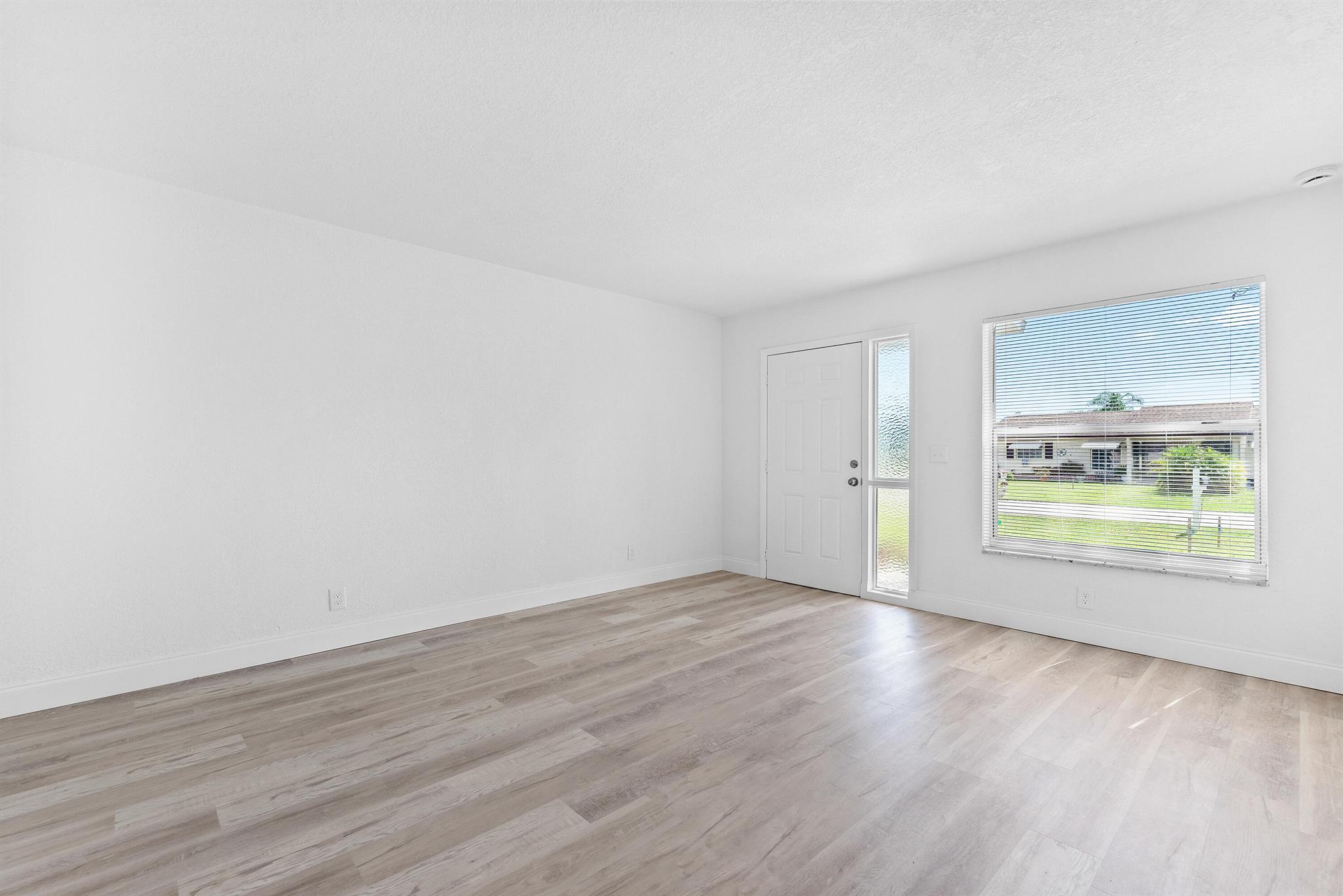 308 Stillwater Dr Jupiter, FL 33458