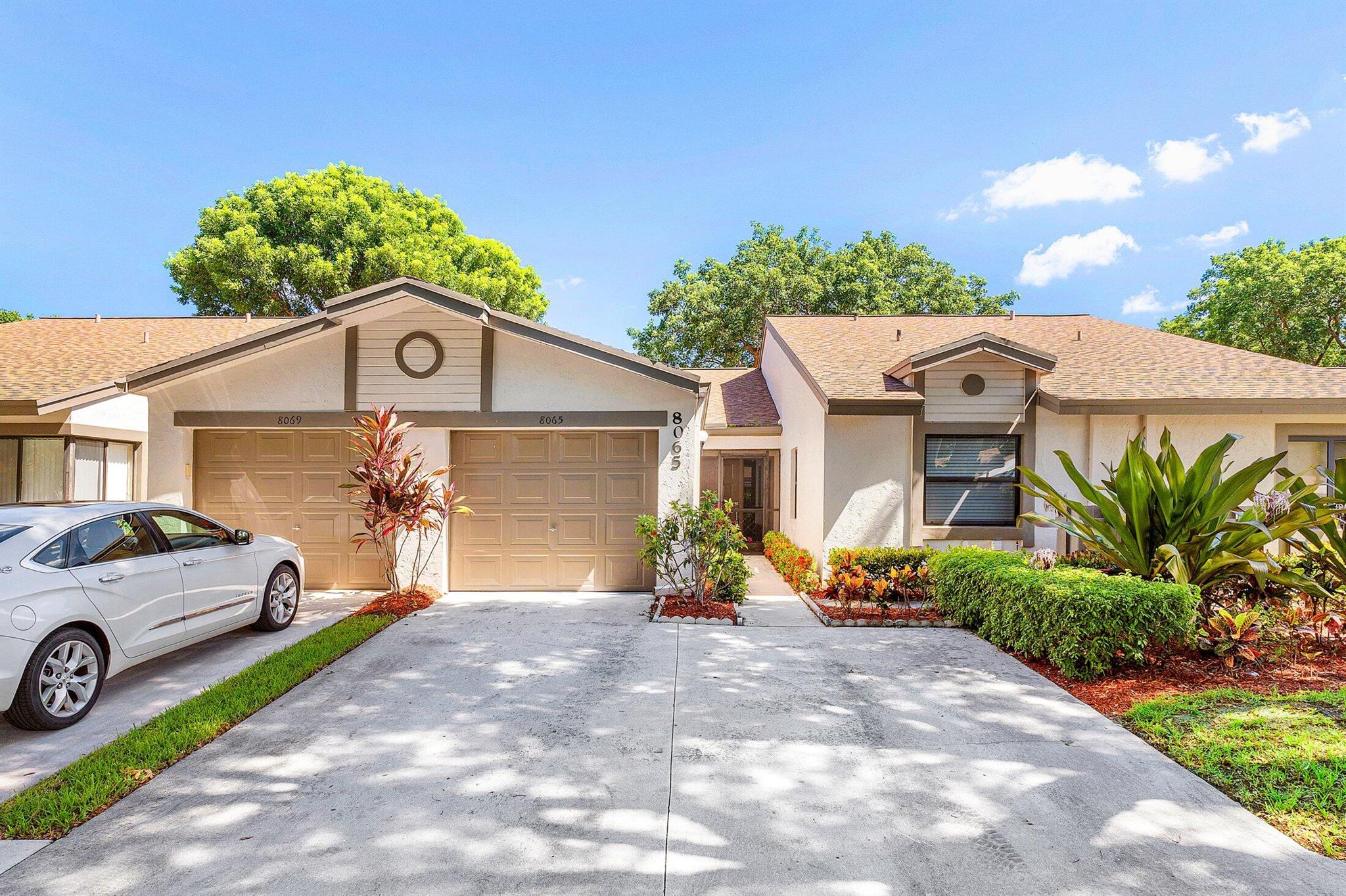 8065 Whispering Palm Dr