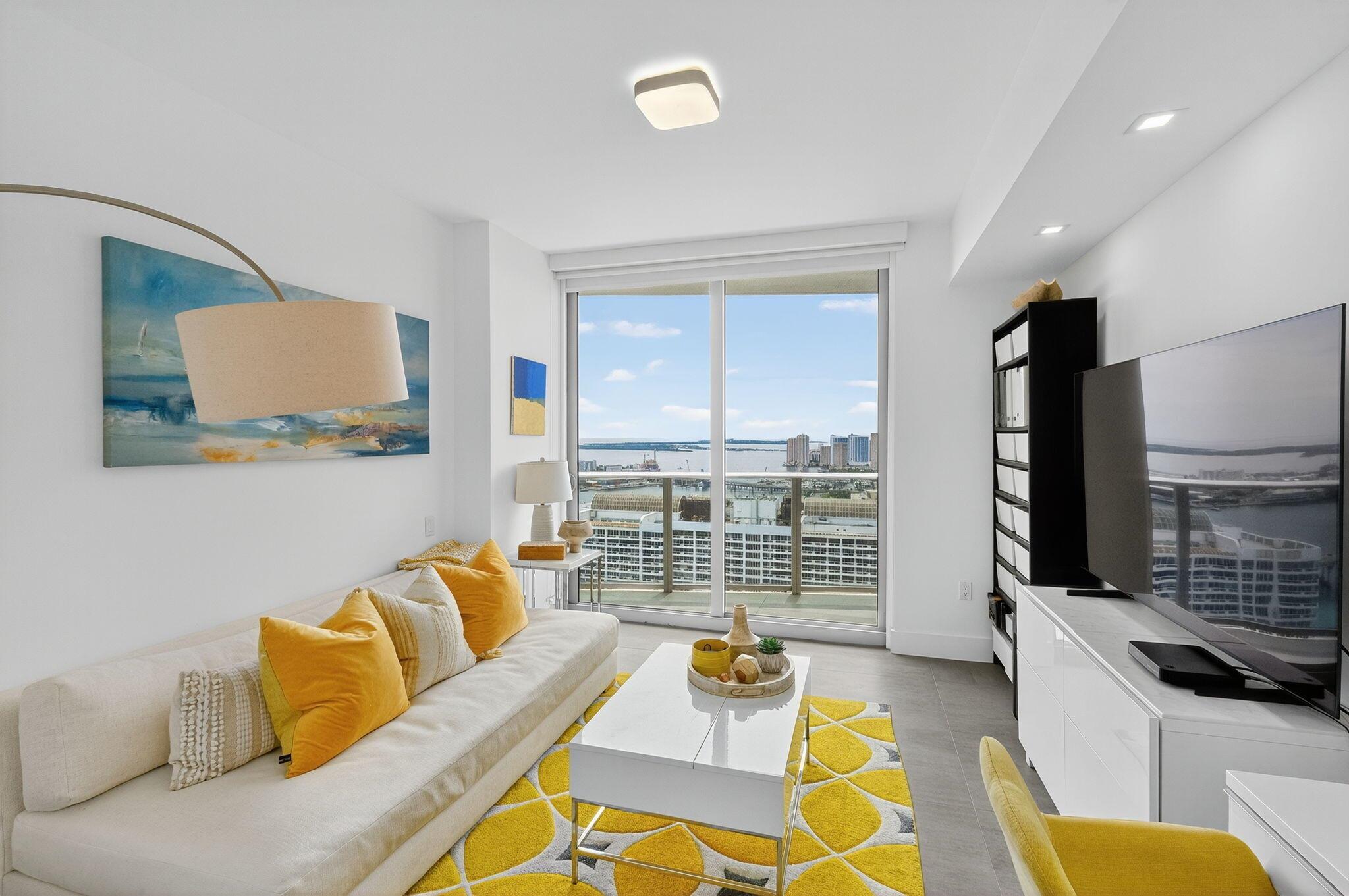 image Aria On The Bay Condo15
