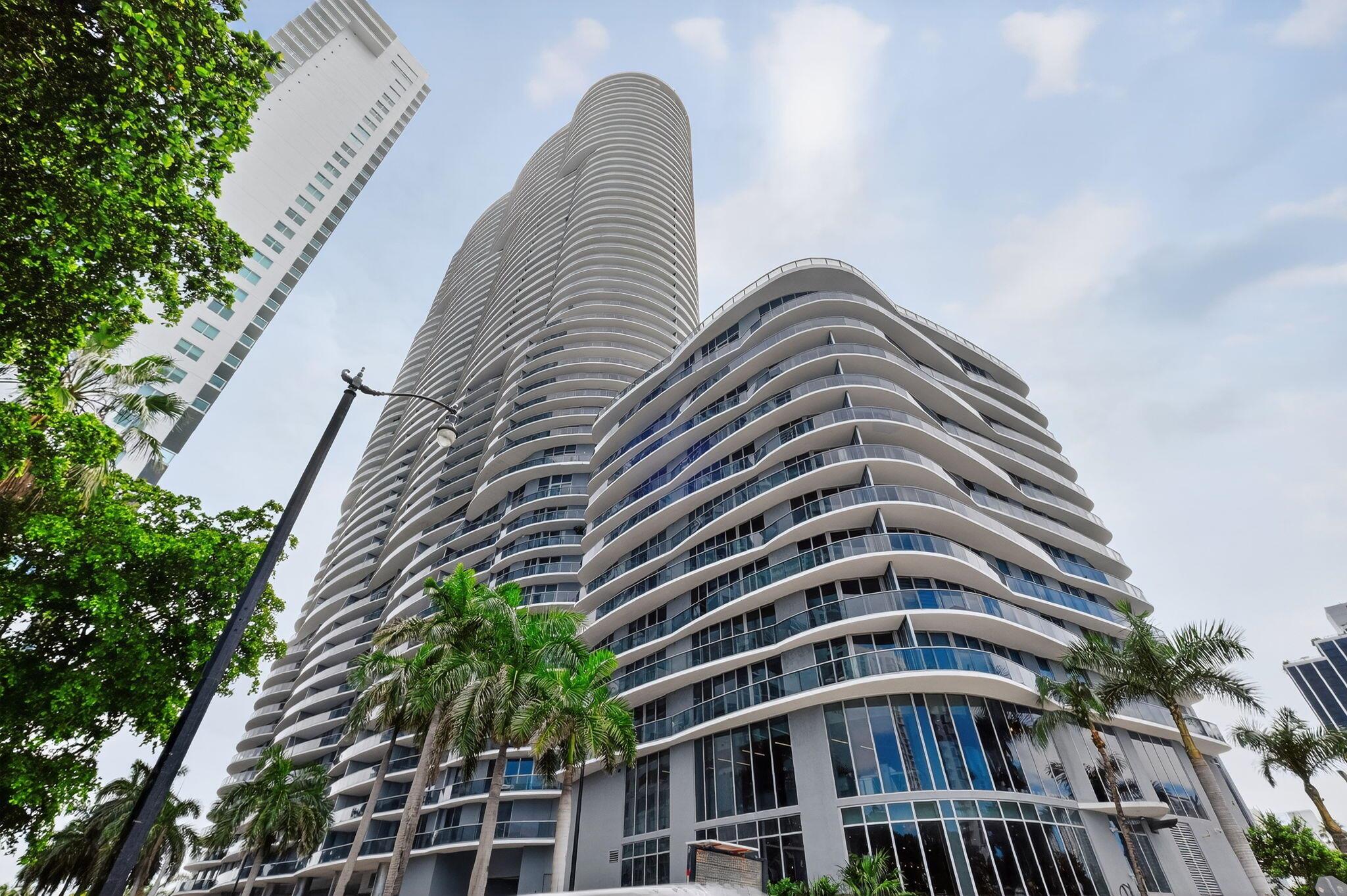 image Aria On The Bay Condo1
