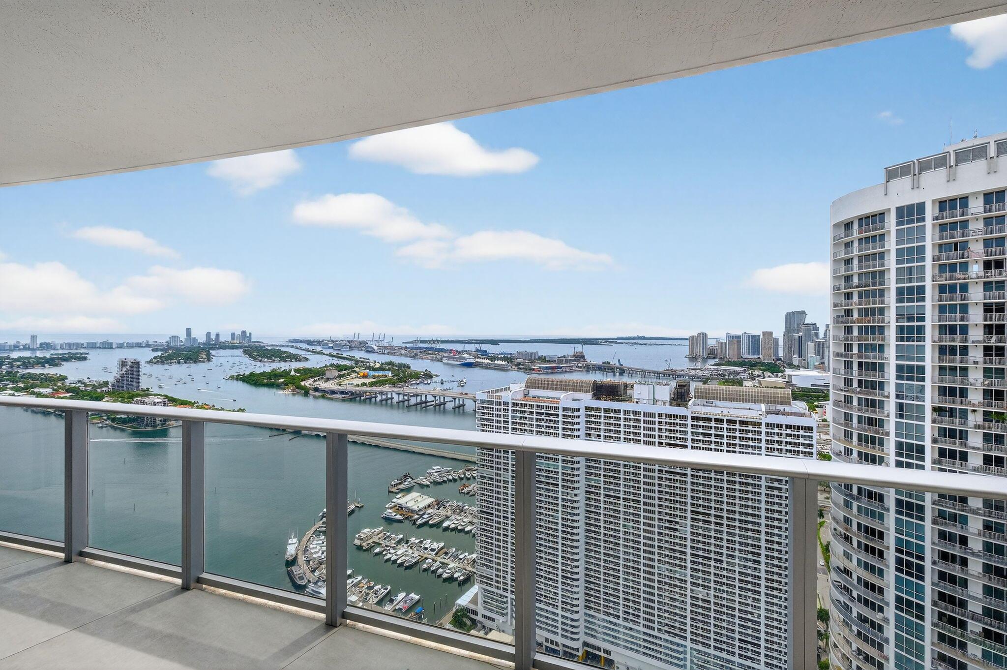 image Aria On The Bay Condo19