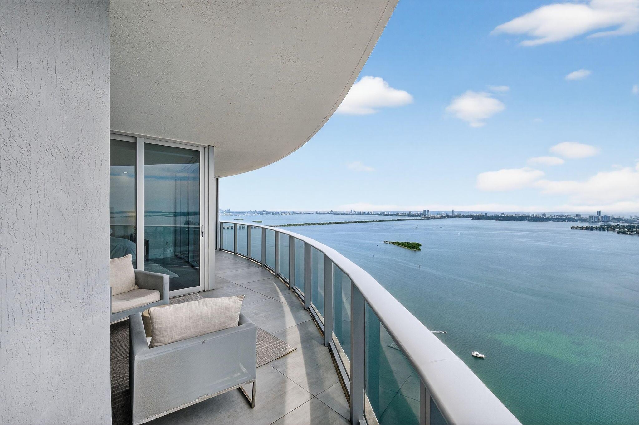 image Aria On The Bay Condo23