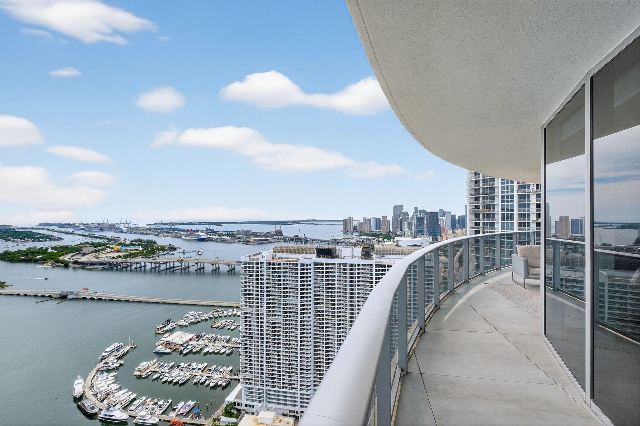 image Aria On The Bay Condo24