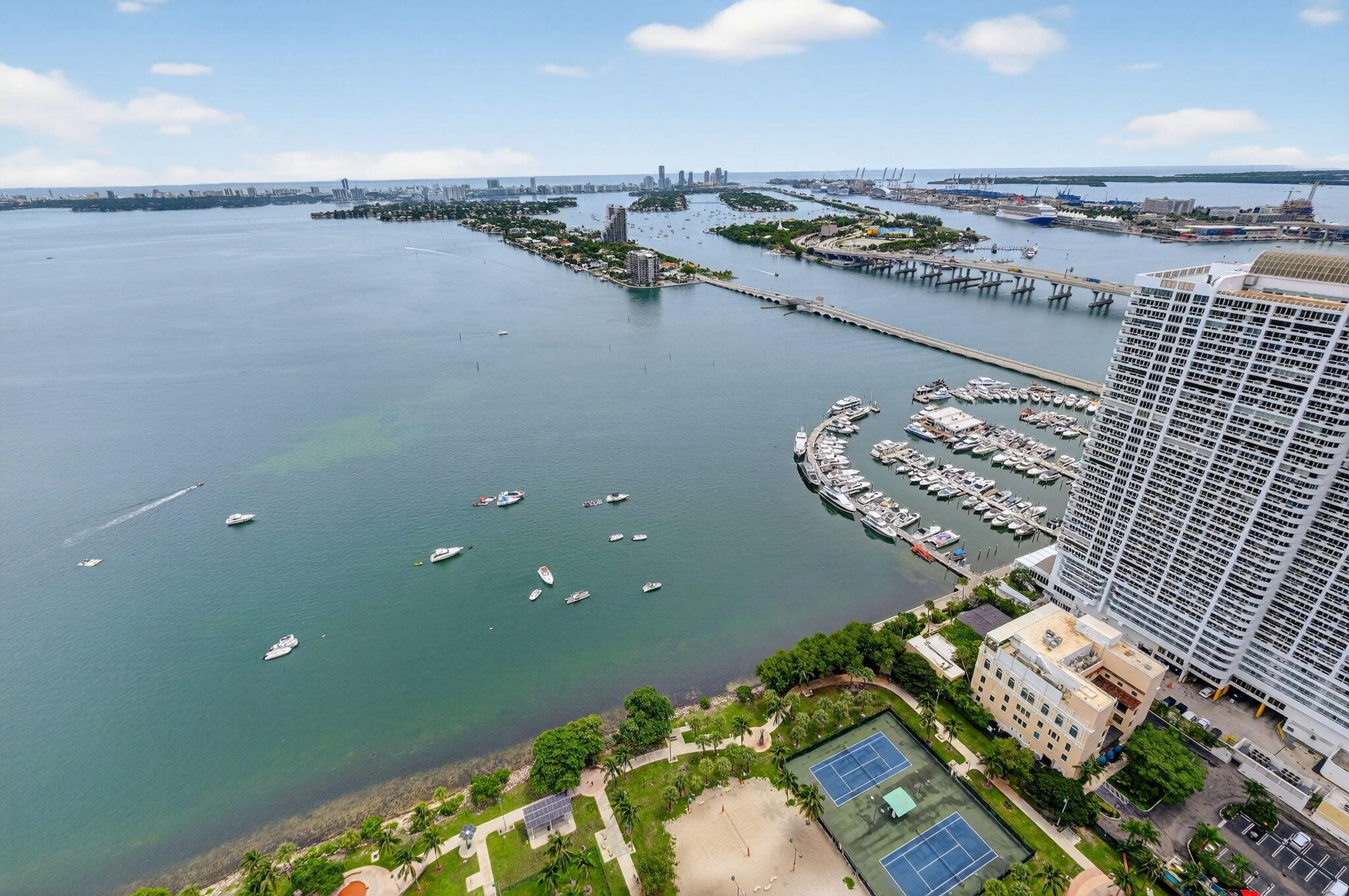 image Aria On The Bay Condo25