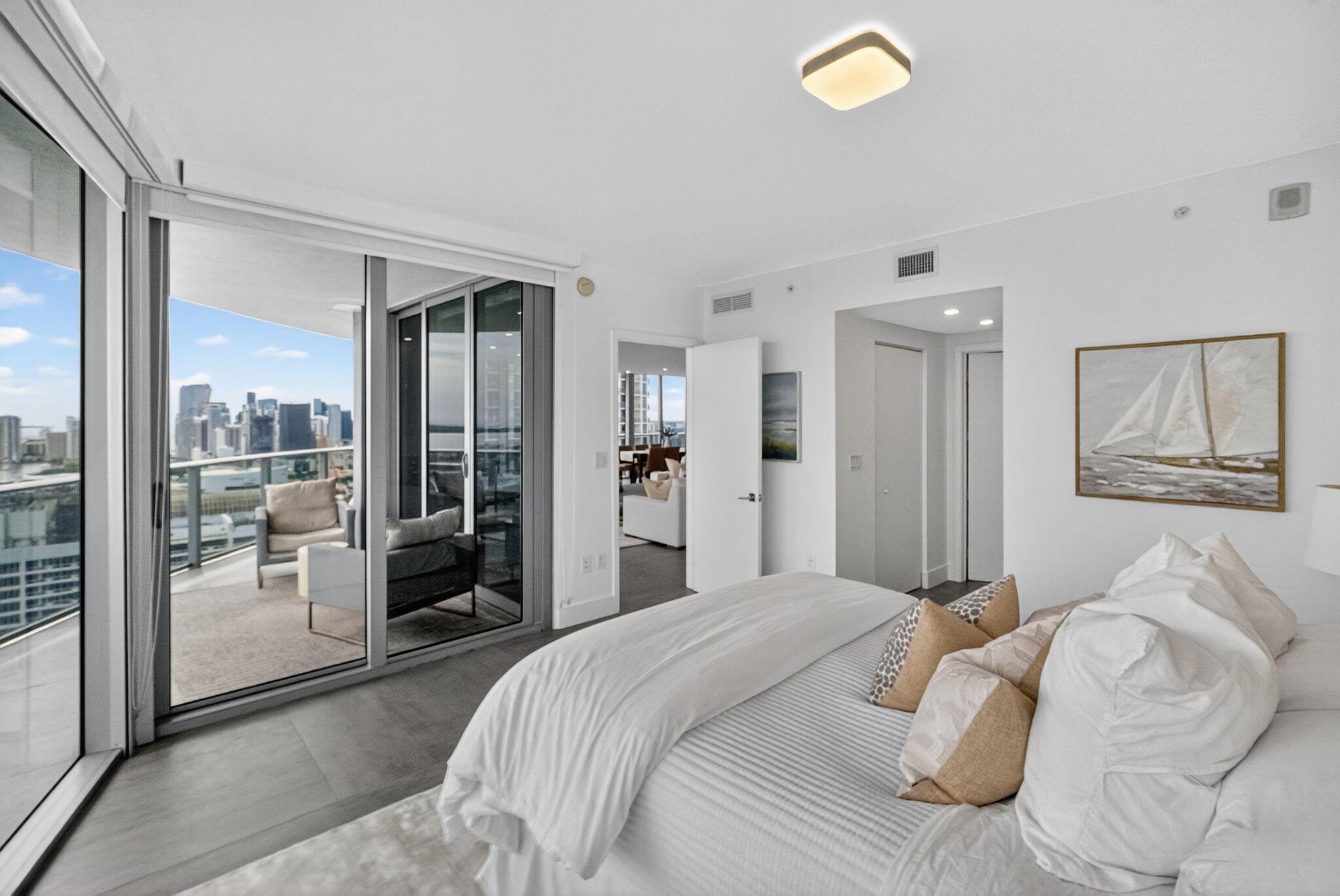 image Aria On The Bay Condo36