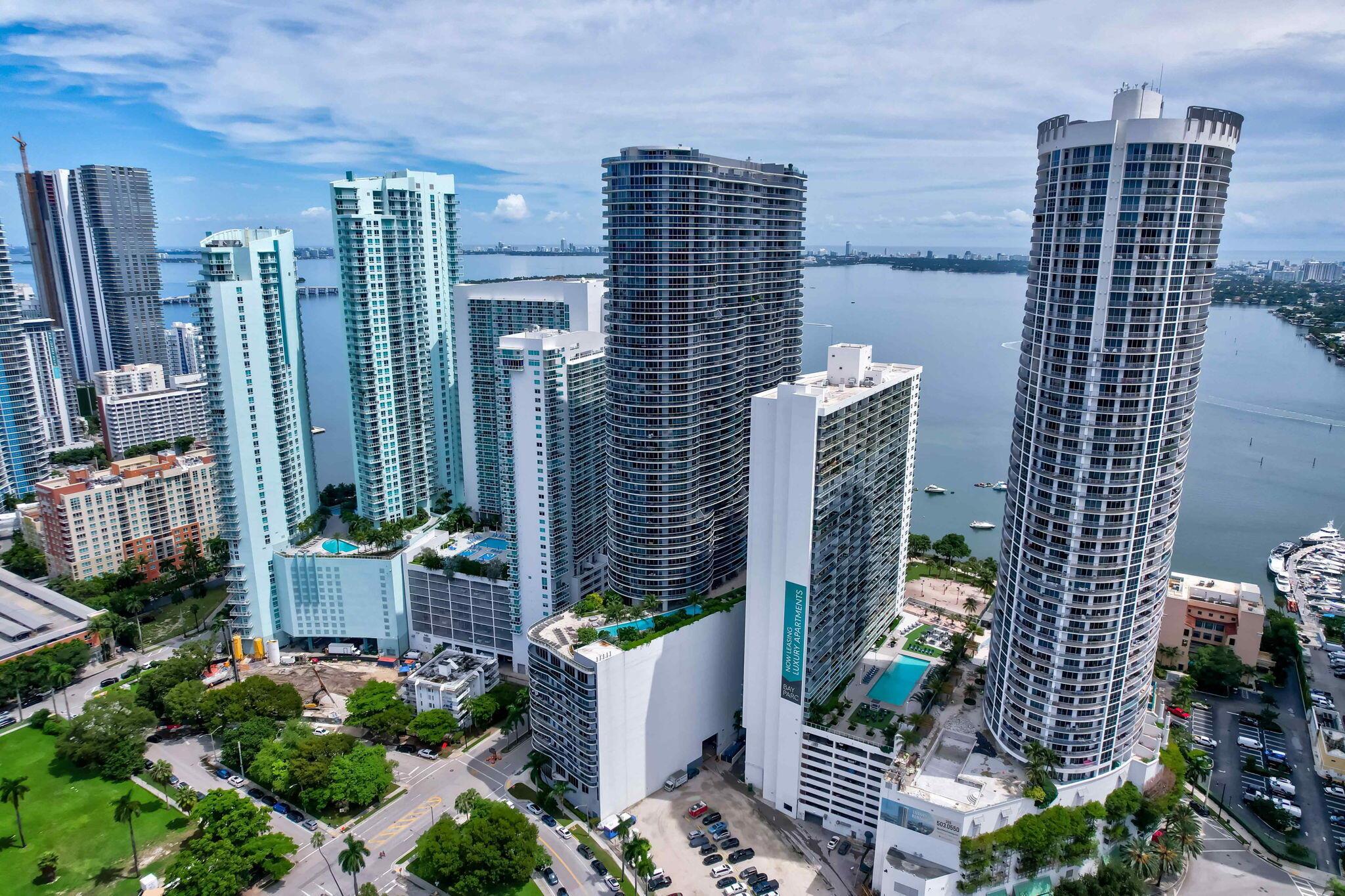 image Aria On The Bay Condo54