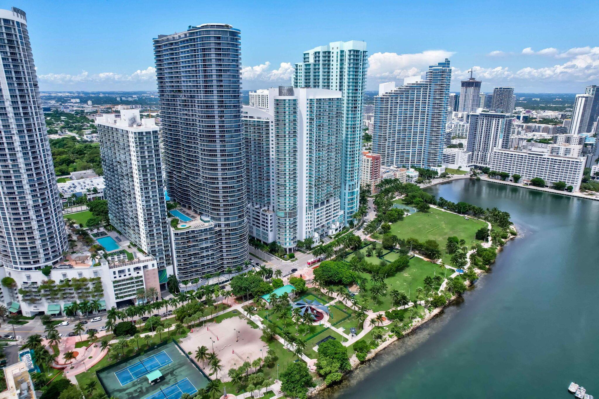 image Aria On The Bay Condo58