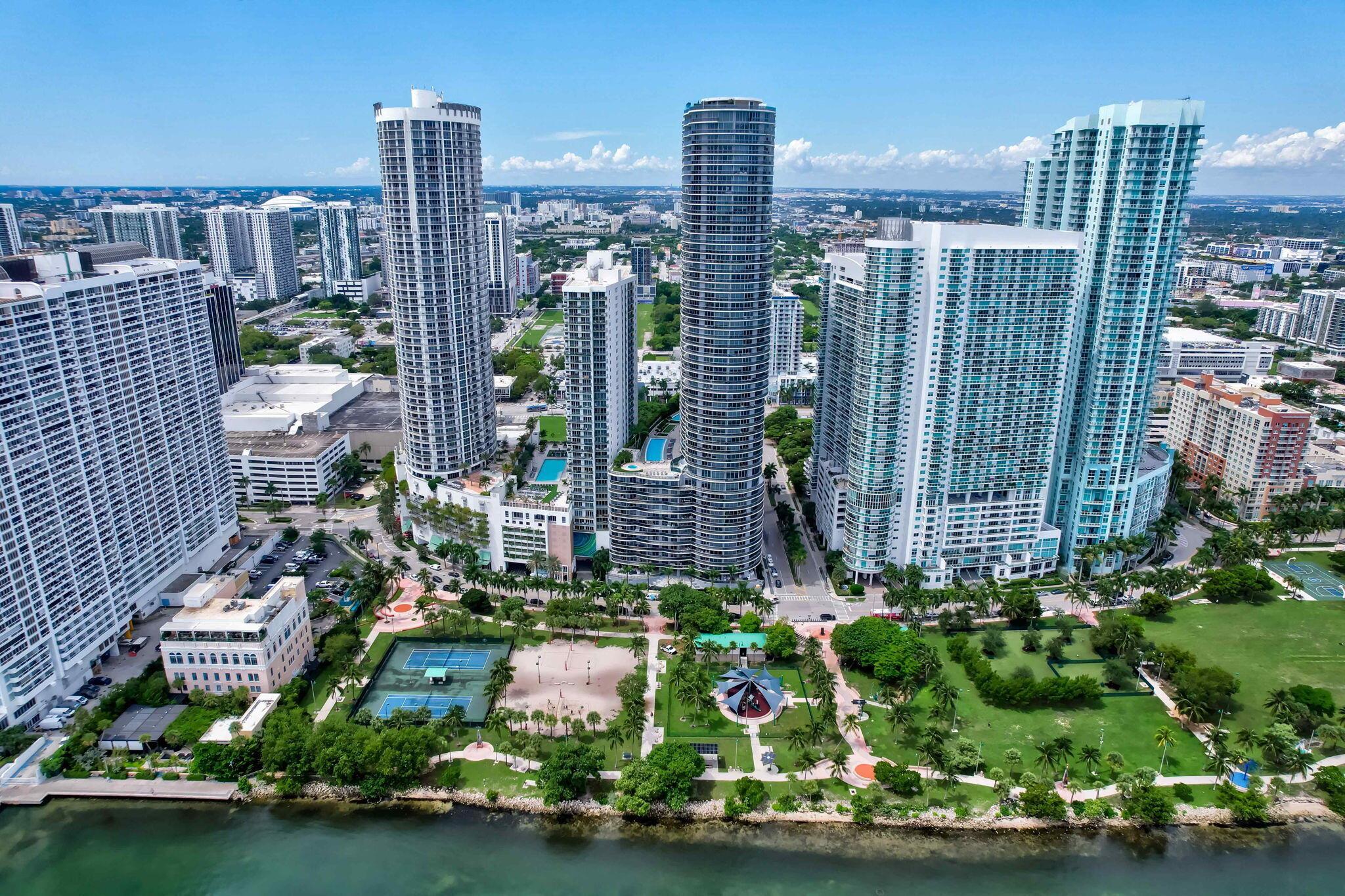 image Aria On The Bay Condo59