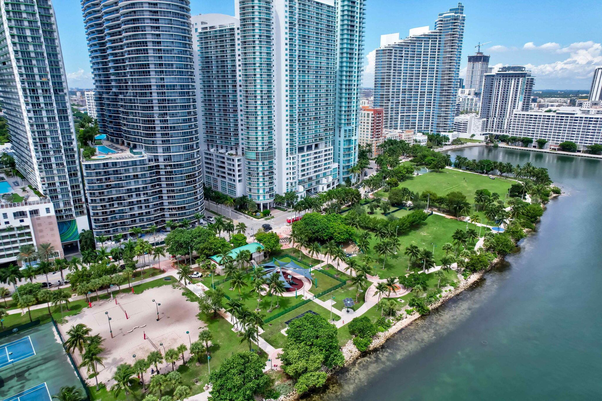 image Aria On The Bay Condo60