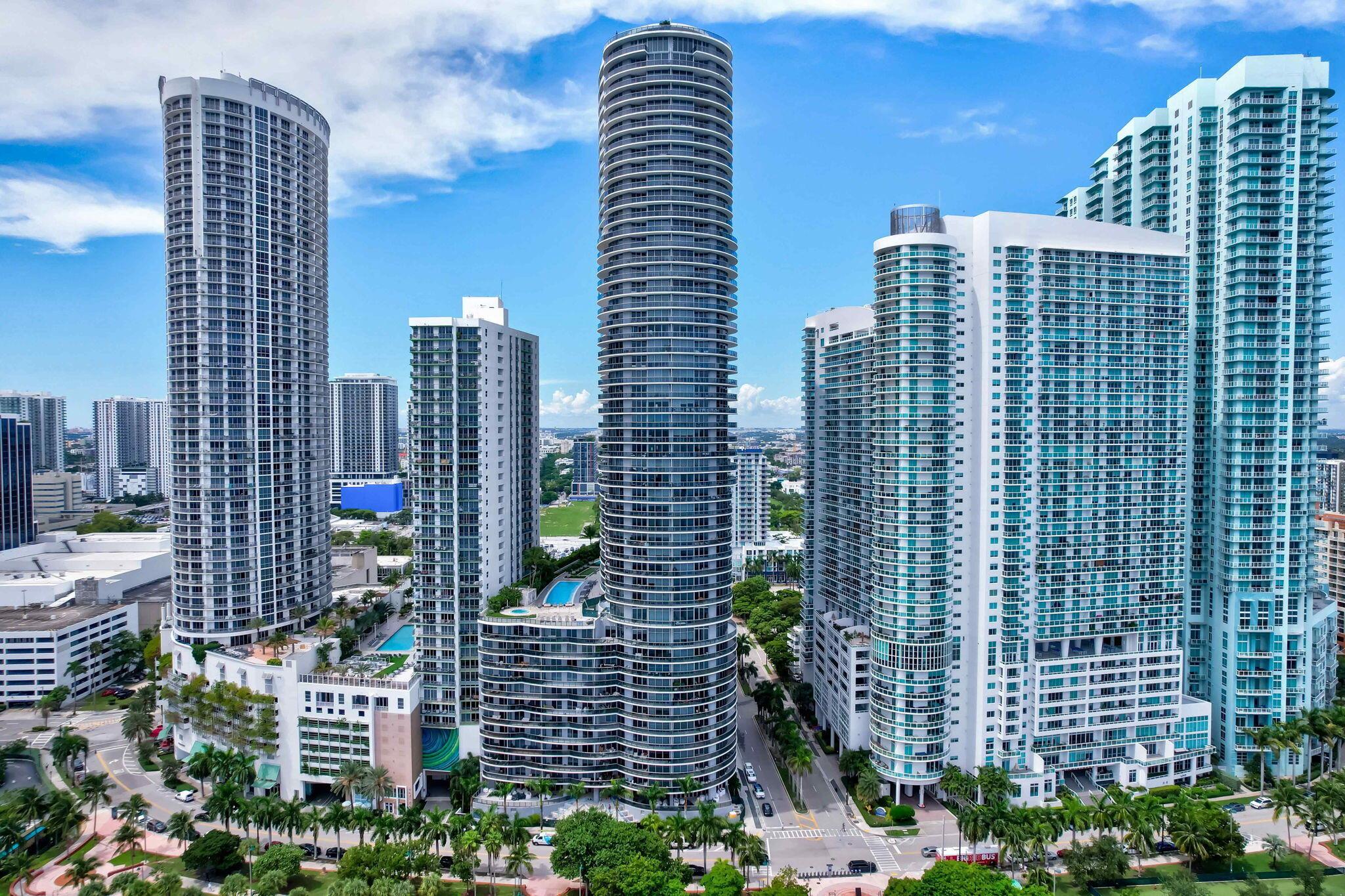 image Aria On The Bay Condo61