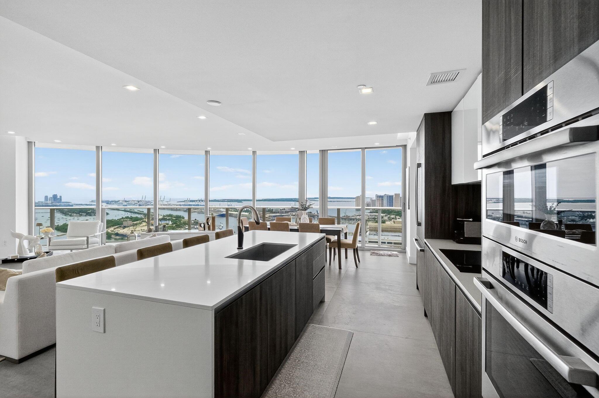 image Aria On The Bay Condo6